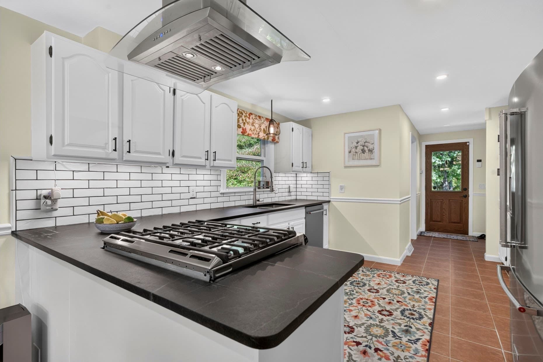 Single Family Residence at 34 Serengeti Dr, North Attleboro MA 02760, North Attleboro, photo 13 of 42