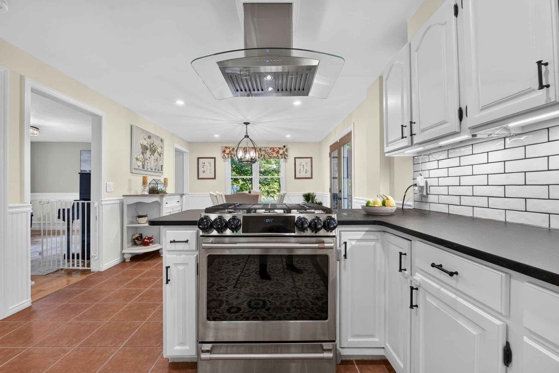 Single Family Residence at 34 Serengeti Dr, North Attleboro MA 02760, North Attleboro, photo 10 of 42