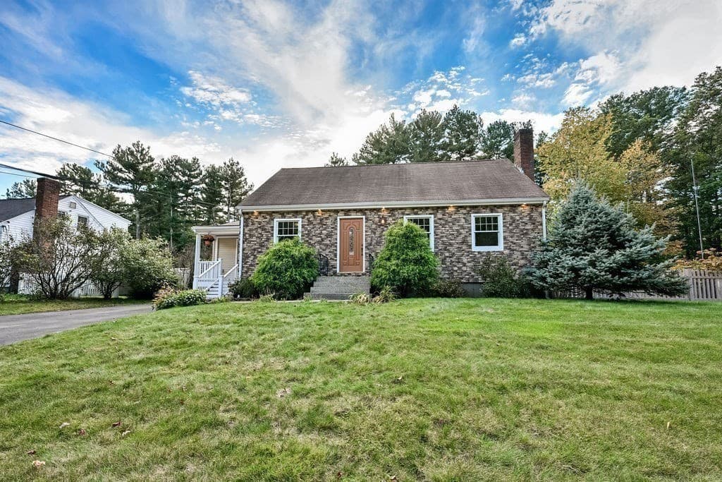 Single Family Residence at 25 Neal St, Walpole MA 02081, Walpole, photo 23 of 40