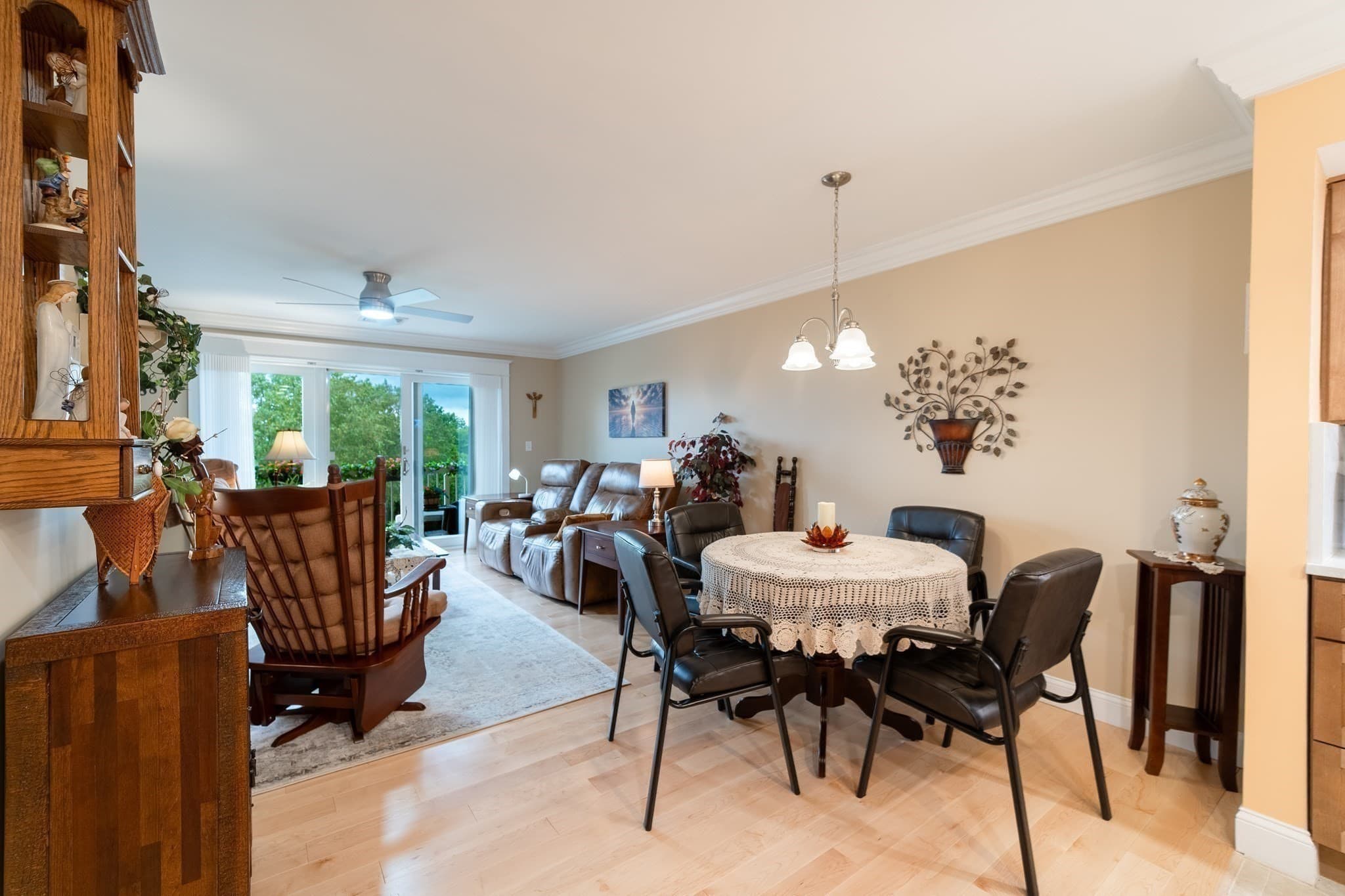 Condominium at 915 Hathaway Rd # 205, New Bedford MA 02740, New Bedford, photo 5 of 24