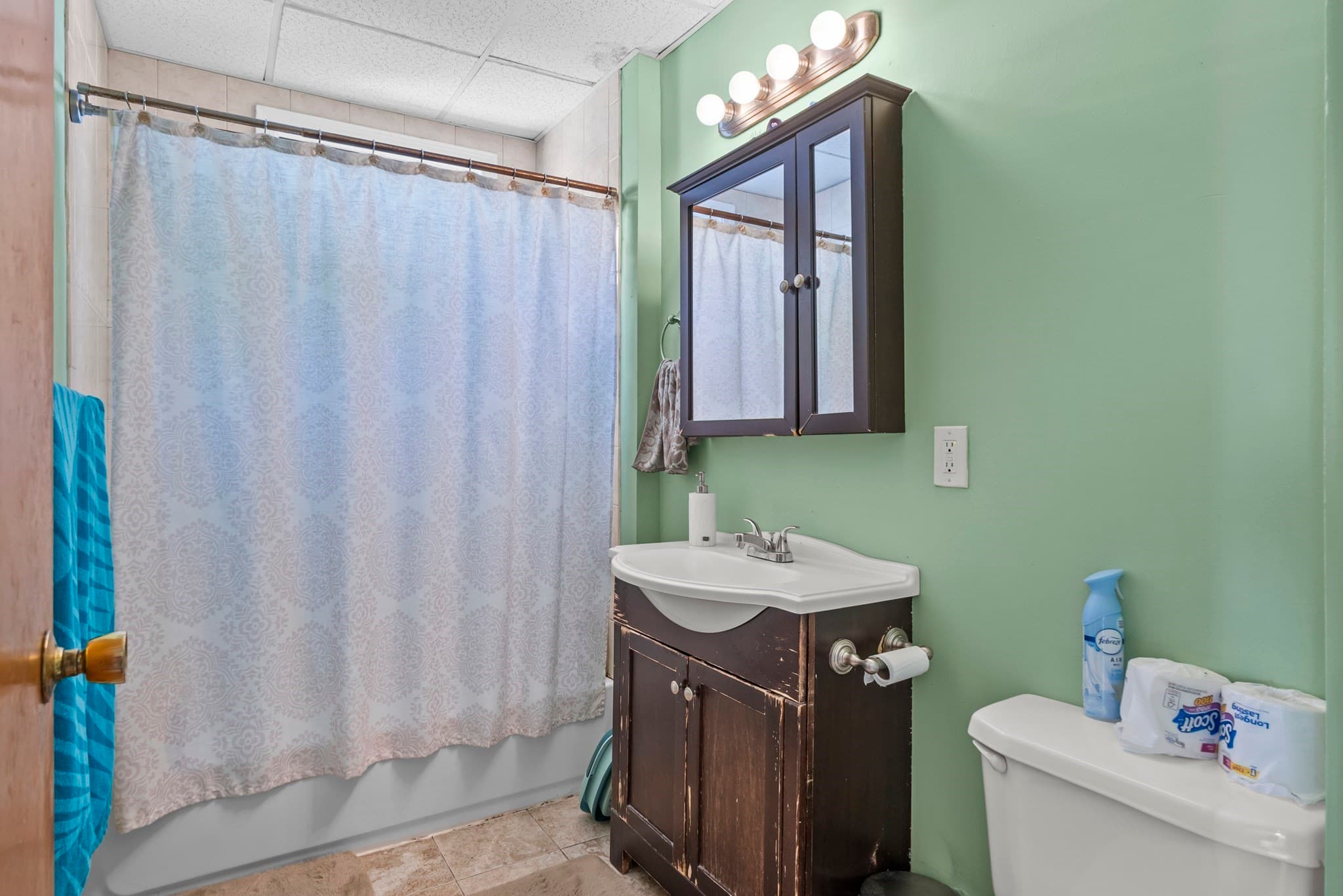 3 Family at 22 Arlington Avenue, Revere MA 02151, Revere, photo 22 of 41