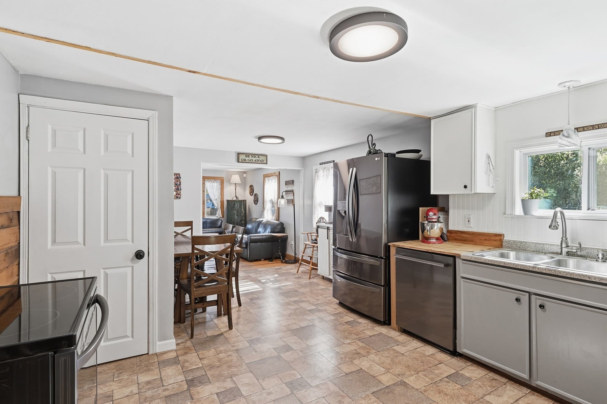 Single Family Residence at 39 Birchwood Rd, Southwick MA 01077, Southwick, photo 6 of 27
