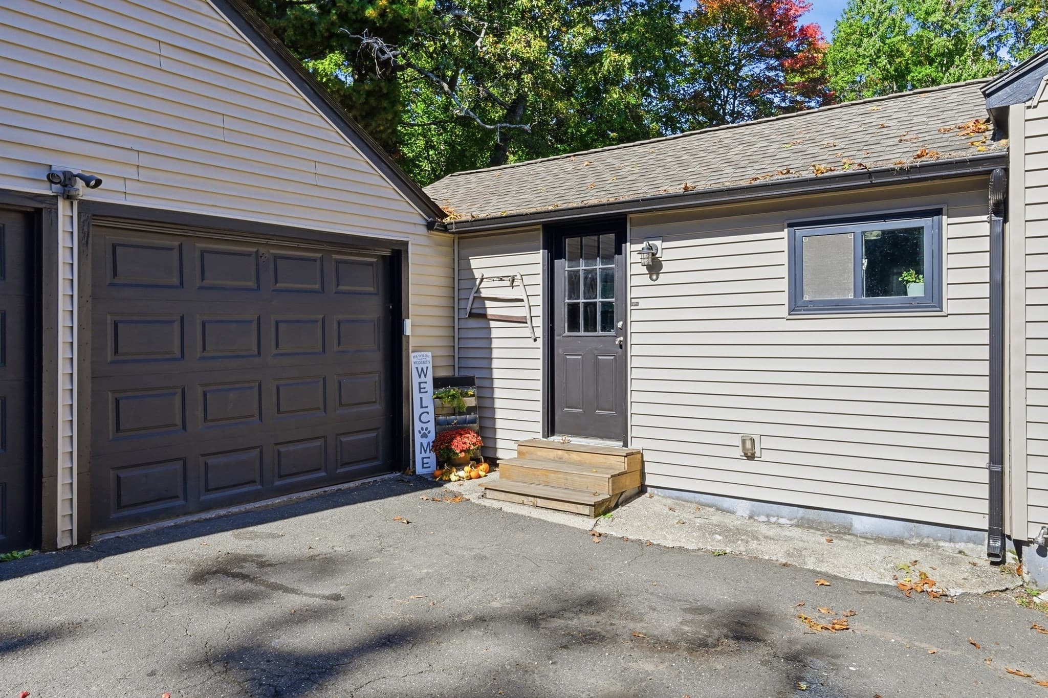 Single Family Residence at 39 Birchwood Rd, Southwick MA 01077, Southwick, photo 3 of 27