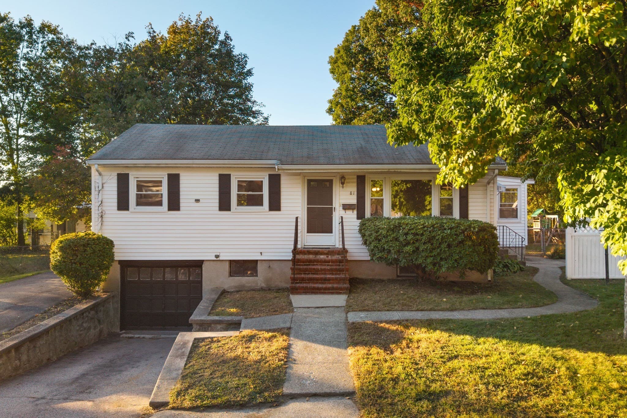 81 Berlin St, Dedham MA 02026