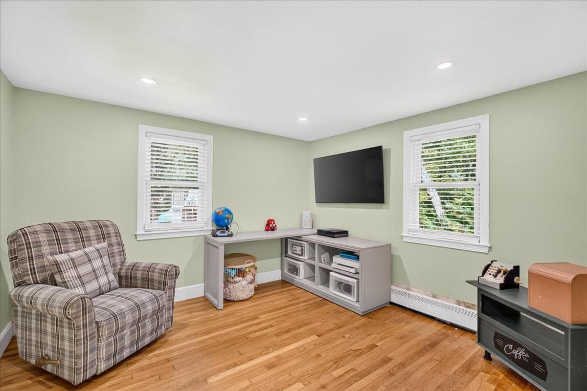Single Family Residence at 12 Pat Rd, Hanover MA 02339, Hanover, photo 16 of 33