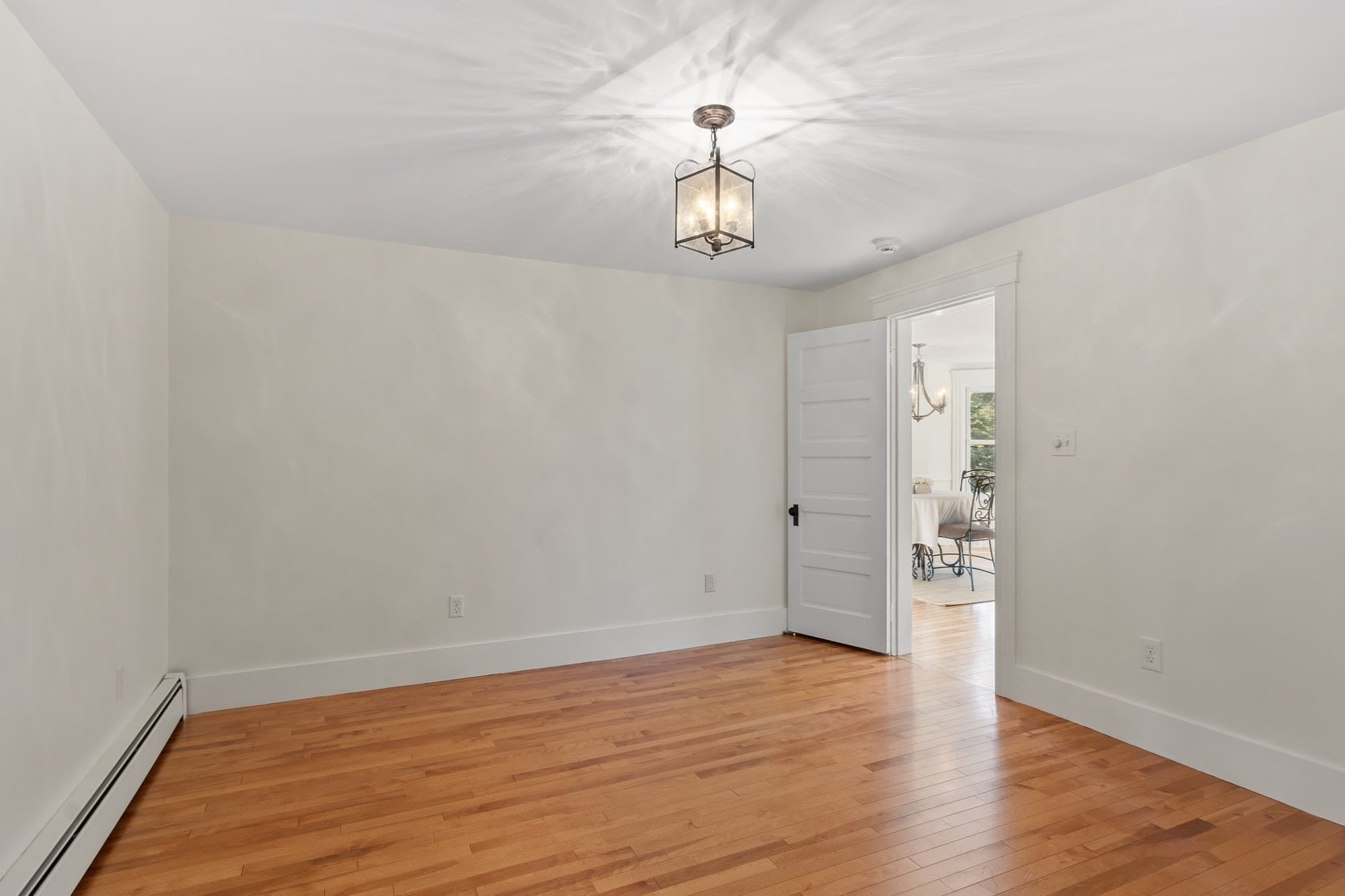Single Family Residence at 6 Weaver Farm Rd, Rutland MA 01543, Rutland, photo 12 of 42