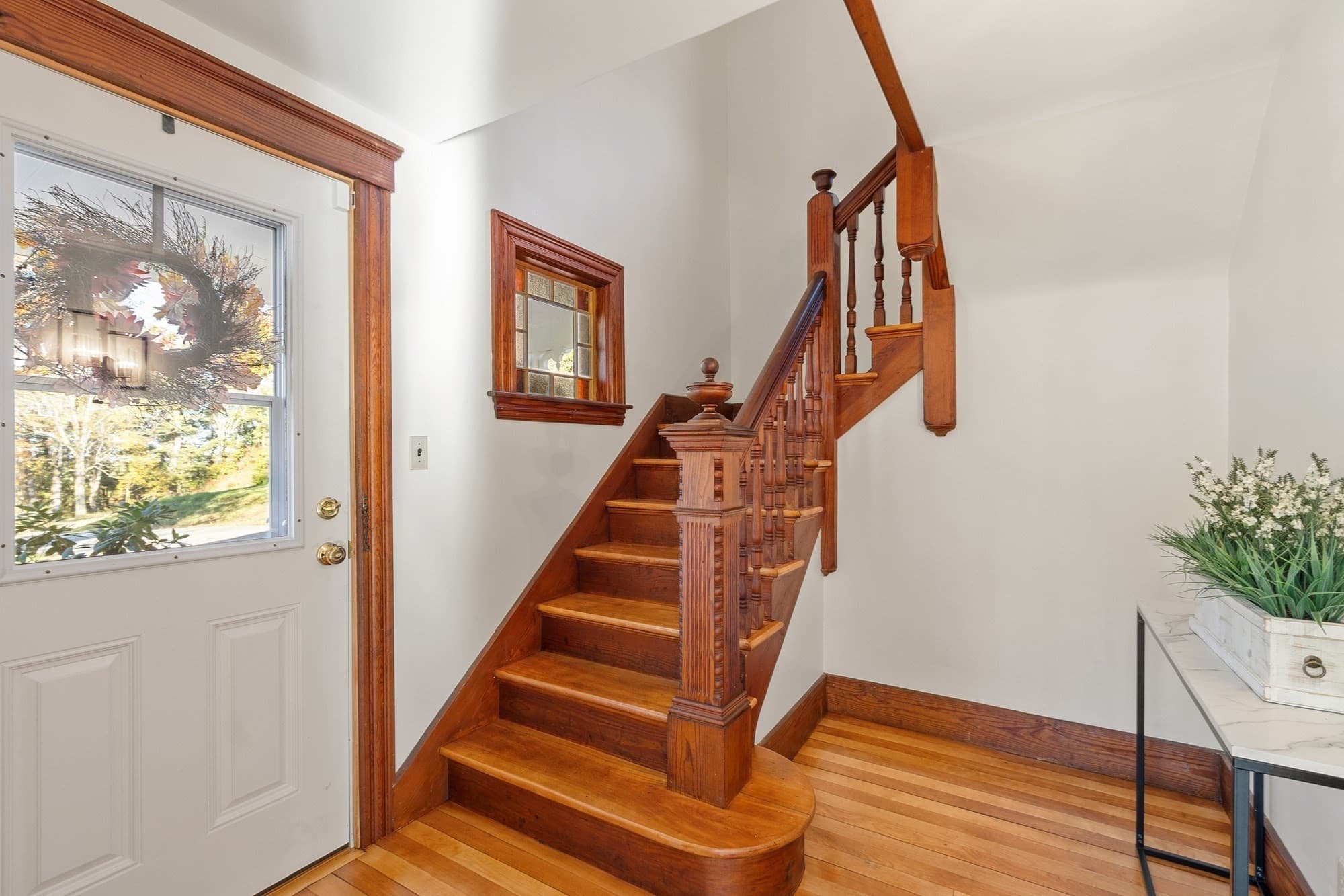 Single Family Residence at 6 Weaver Farm Rd, Rutland MA 01543, Rutland, photo 7 of 42