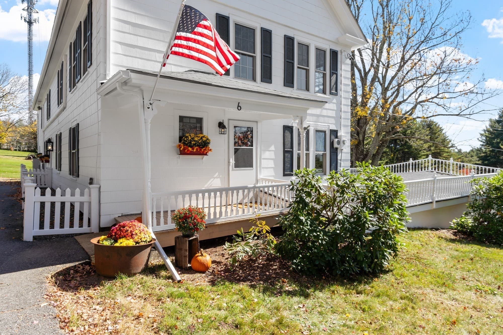Single Family Residence at 6 Weaver Farm Rd, Rutland MA 01543, Rutland, photo 5 of 42