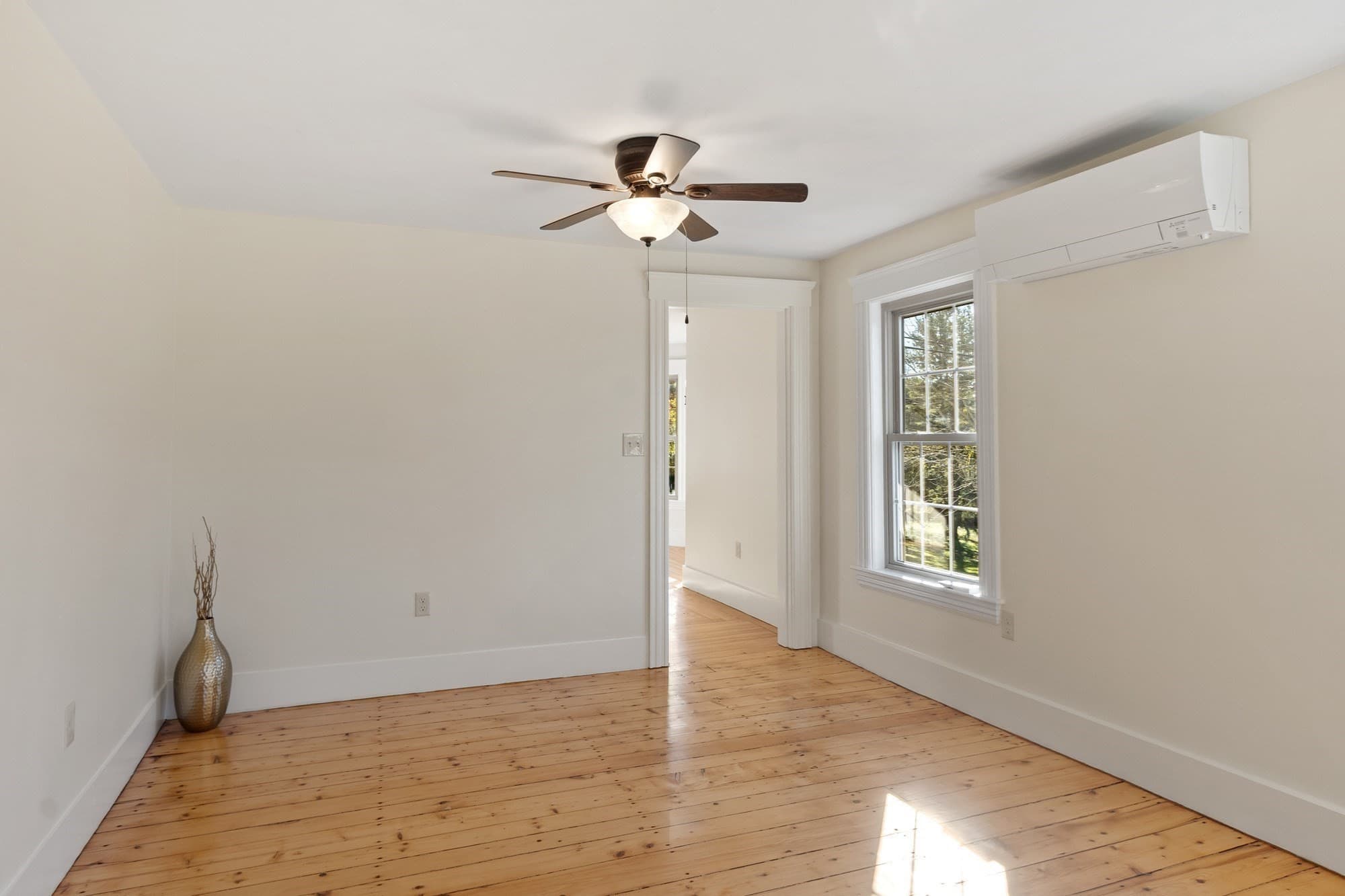 Single Family Residence at 6 Weaver Farm Rd, Rutland MA 01543, Rutland, photo 38 of 42