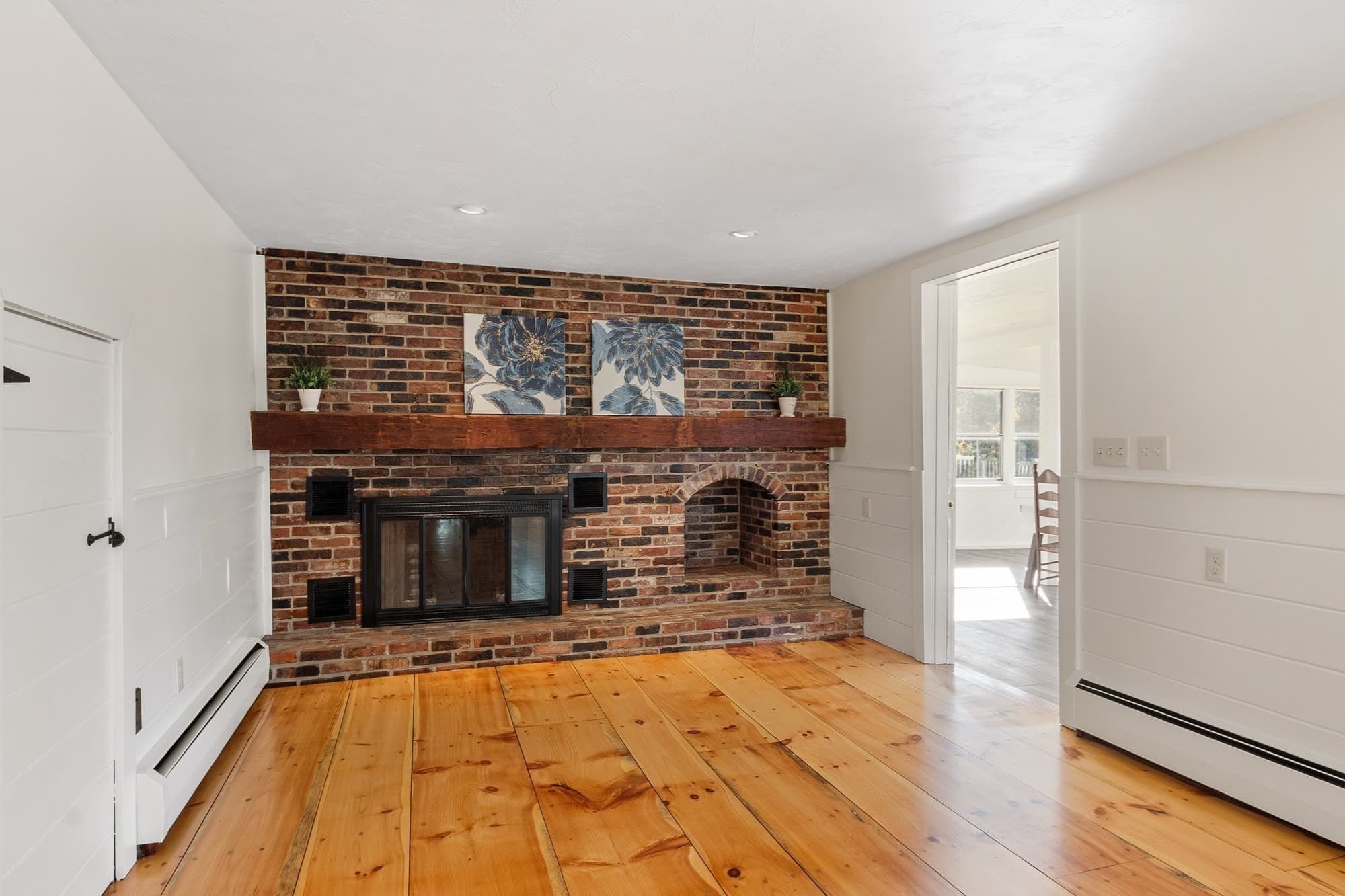 Single Family Residence at 6 Weaver Farm Rd, Rutland MA 01543, Rutland, photo 18 of 42