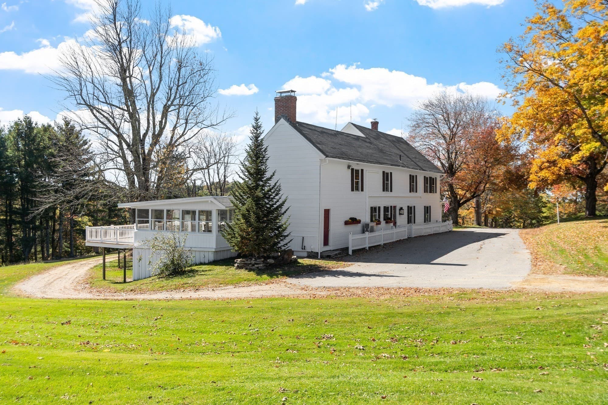 Single Family Residence at 6 Weaver Farm Rd, Rutland MA 01543, Rutland, photo 4 of 42