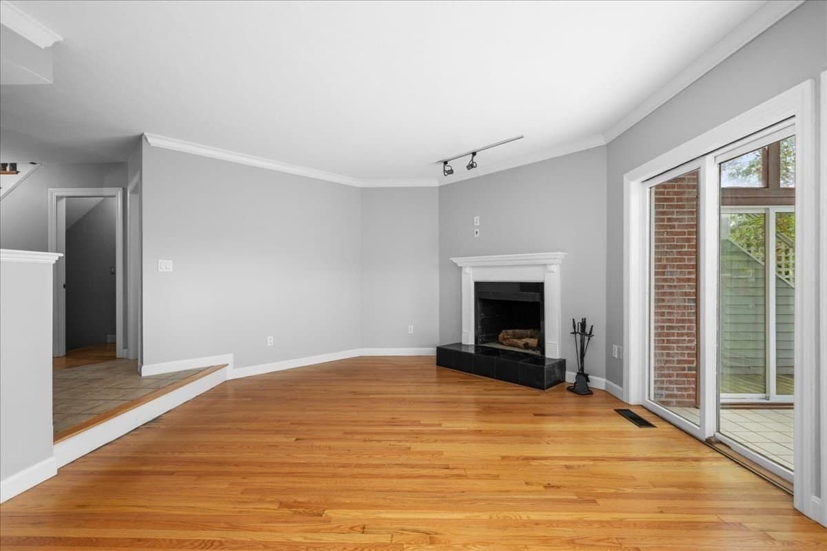 Condominium at 37 Eastern Point Dr # 35, Shrewsbury MA 01545, Shrewsbury, photo 12 of 42