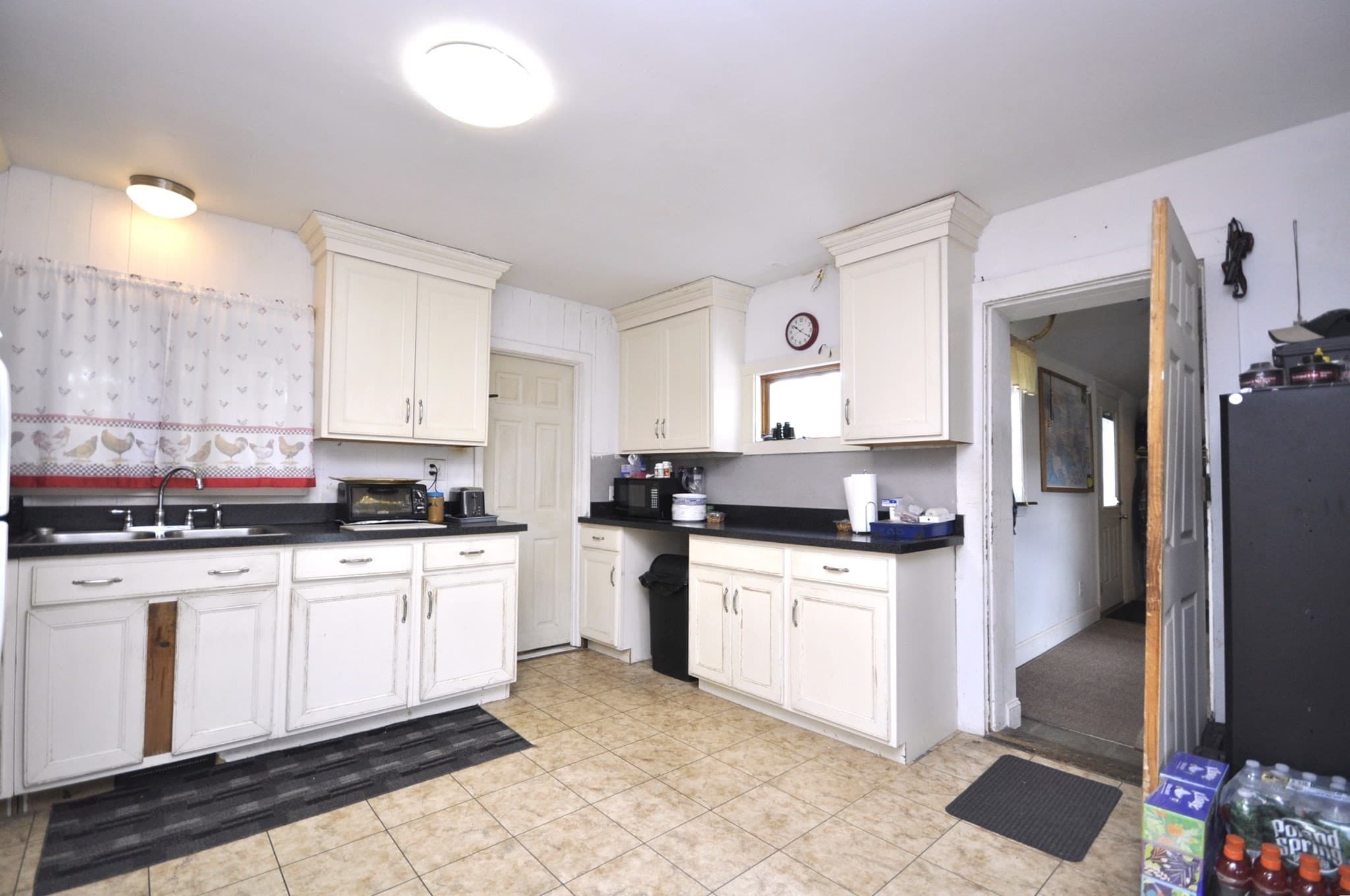Single Family Residence at 723 Plymouth St, East Bridgewater MA 02333, East Bridgewater, photo 4 of 13