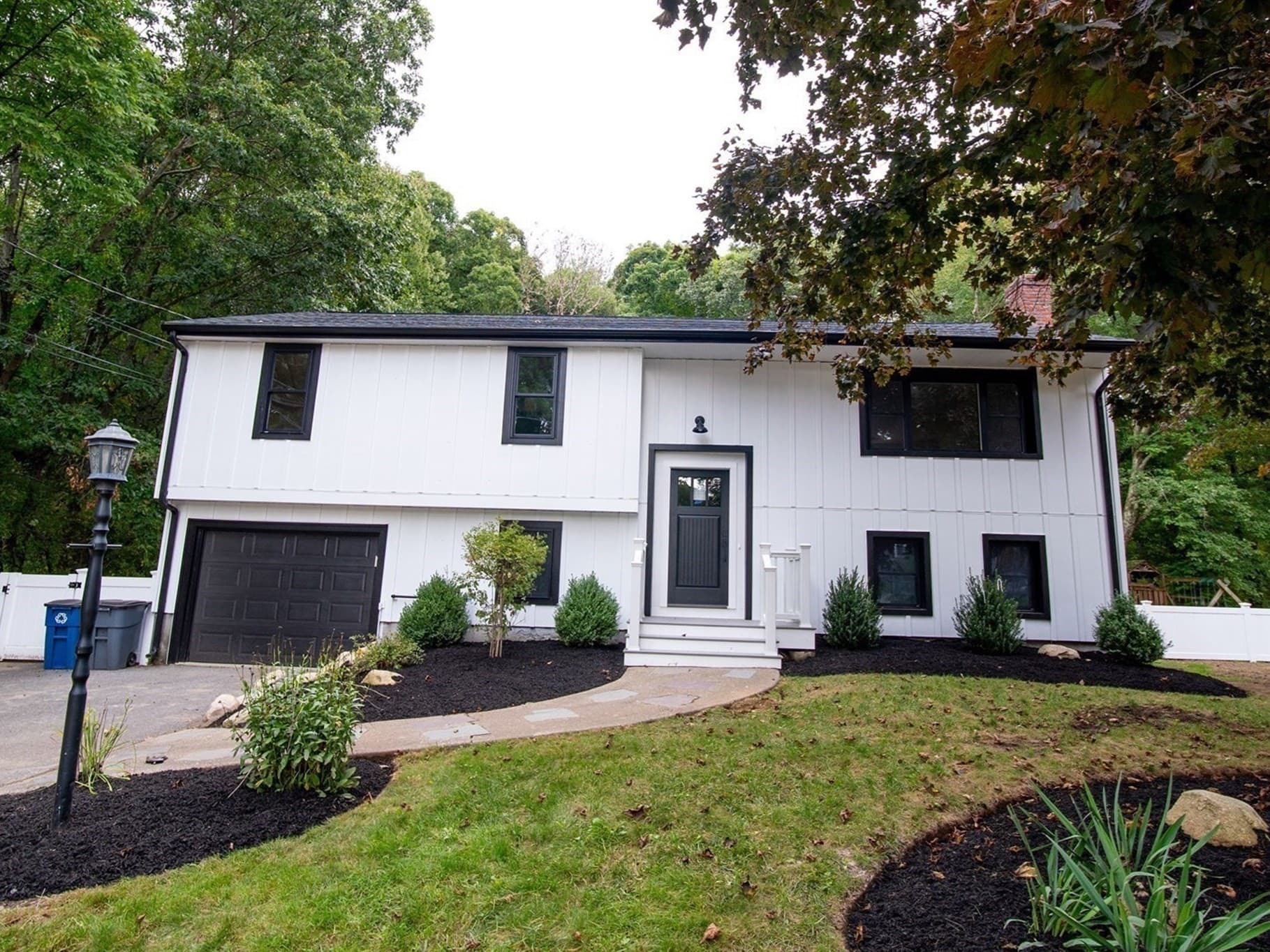 85 Alden Rd, Holliston MA 01746