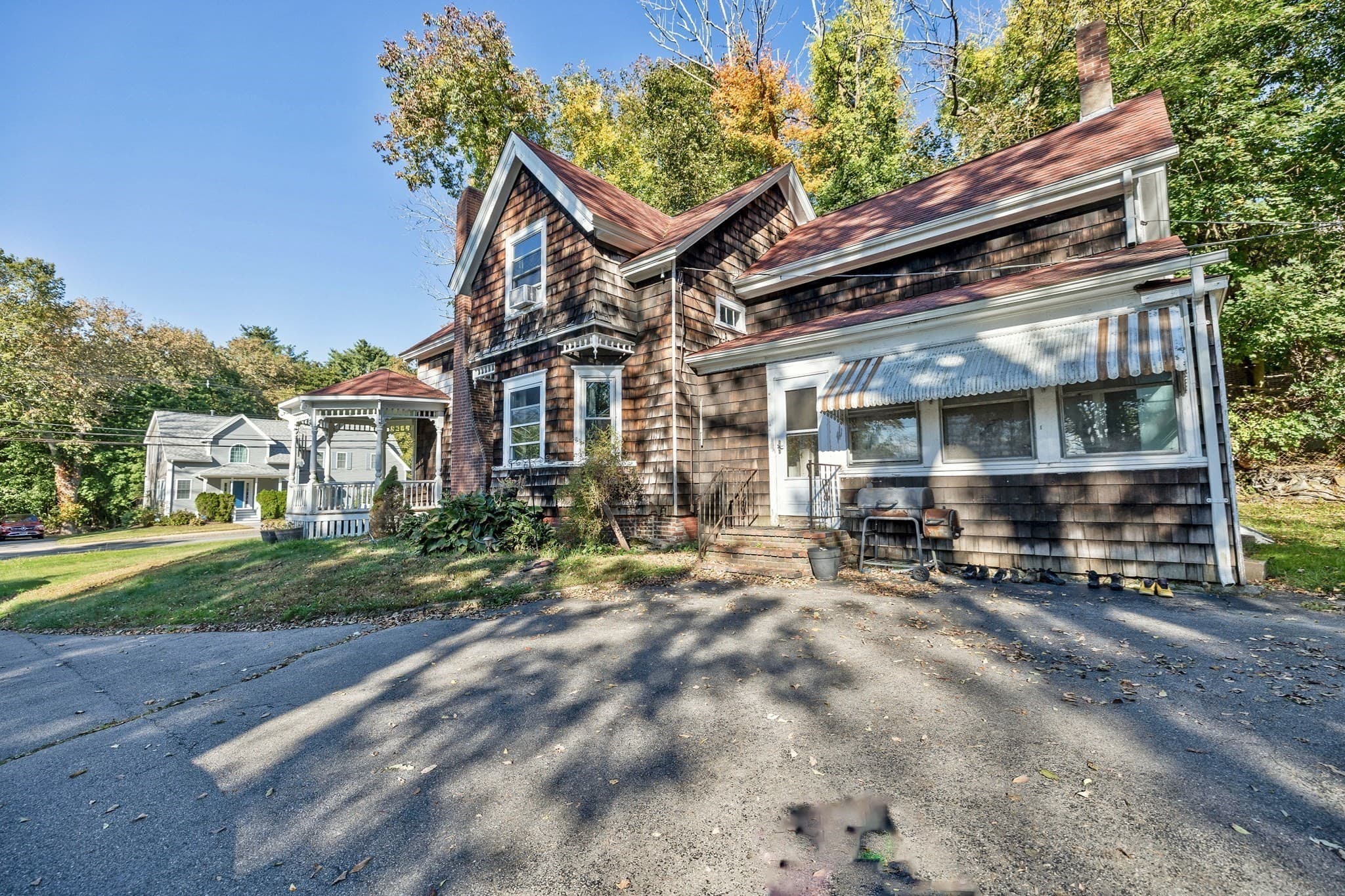 Single Family Residence at 99 Hart St, Taunton MA 02780, Taunton, photo 3 of 23