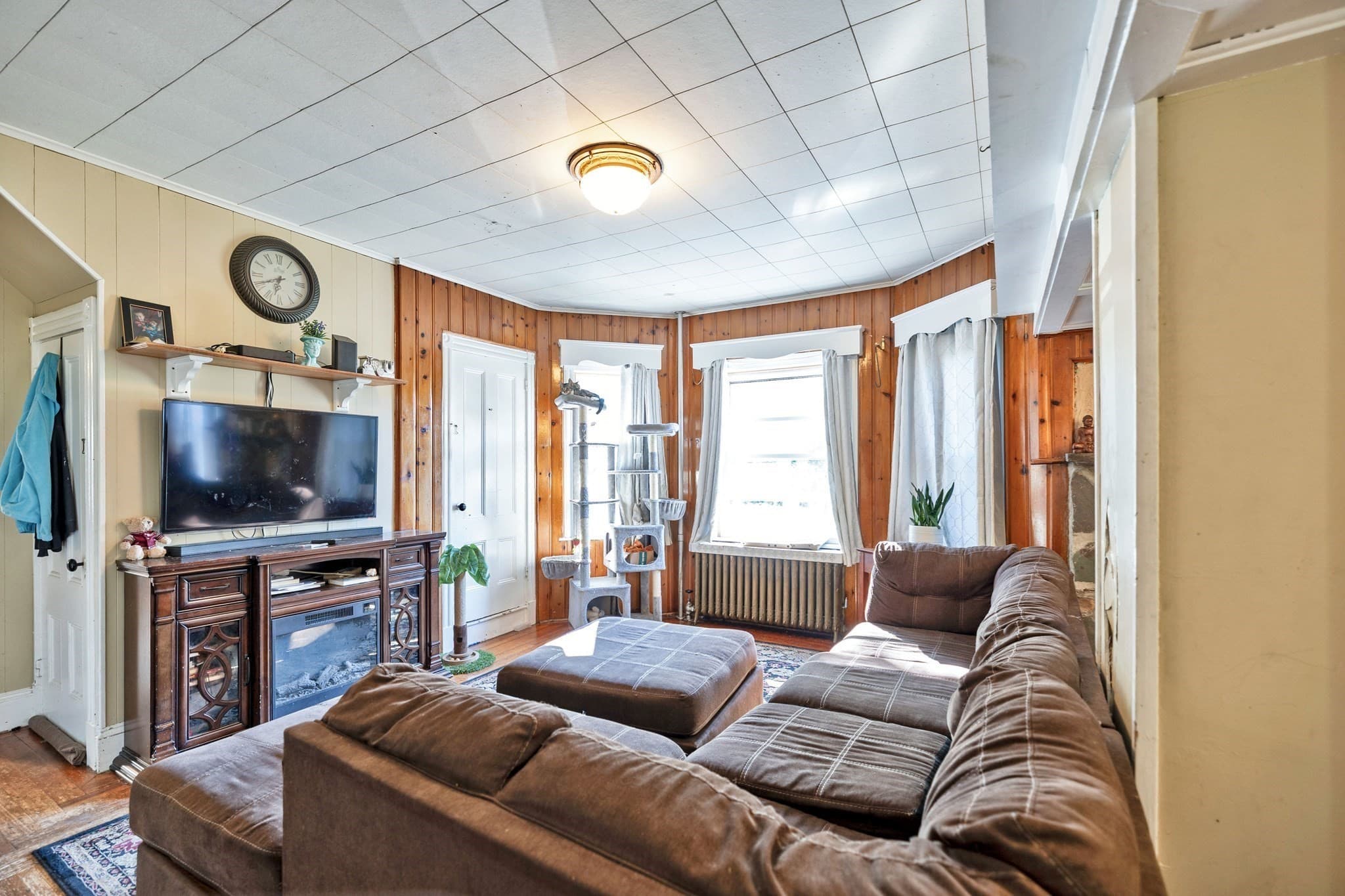 Single Family Residence at 99 Hart St, Taunton MA 02780, Taunton, photo 9 of 23