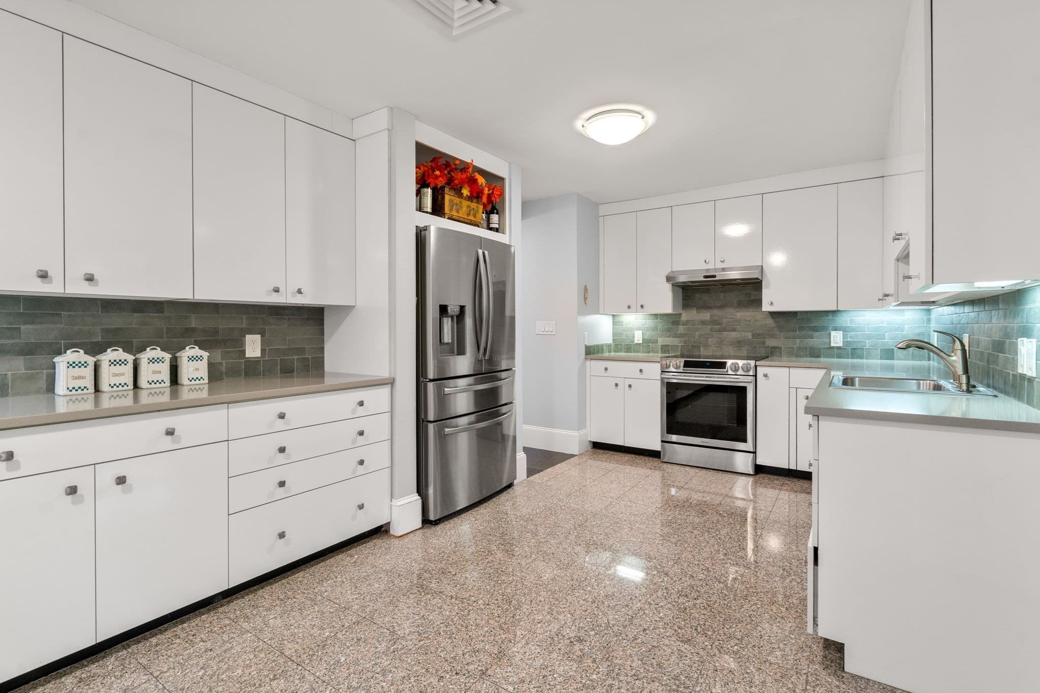 Condominium at 228 Allandale Road # 2A, Boston MA 02467, Boston, photo 12 of 28