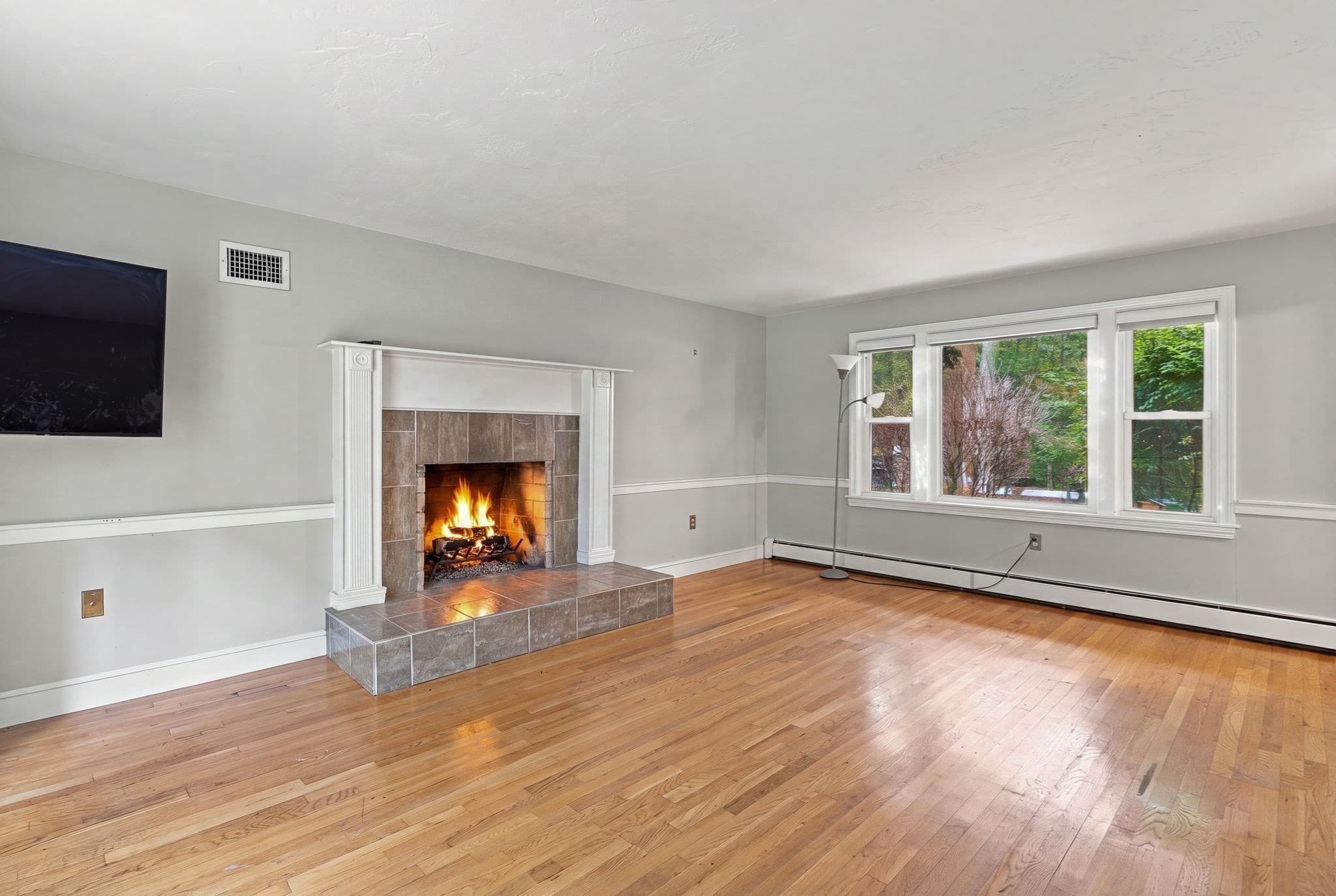 Single Family Residence at 76 Carroll Dr, Foxboro MA 02035, Foxboro, photo 6 of 31