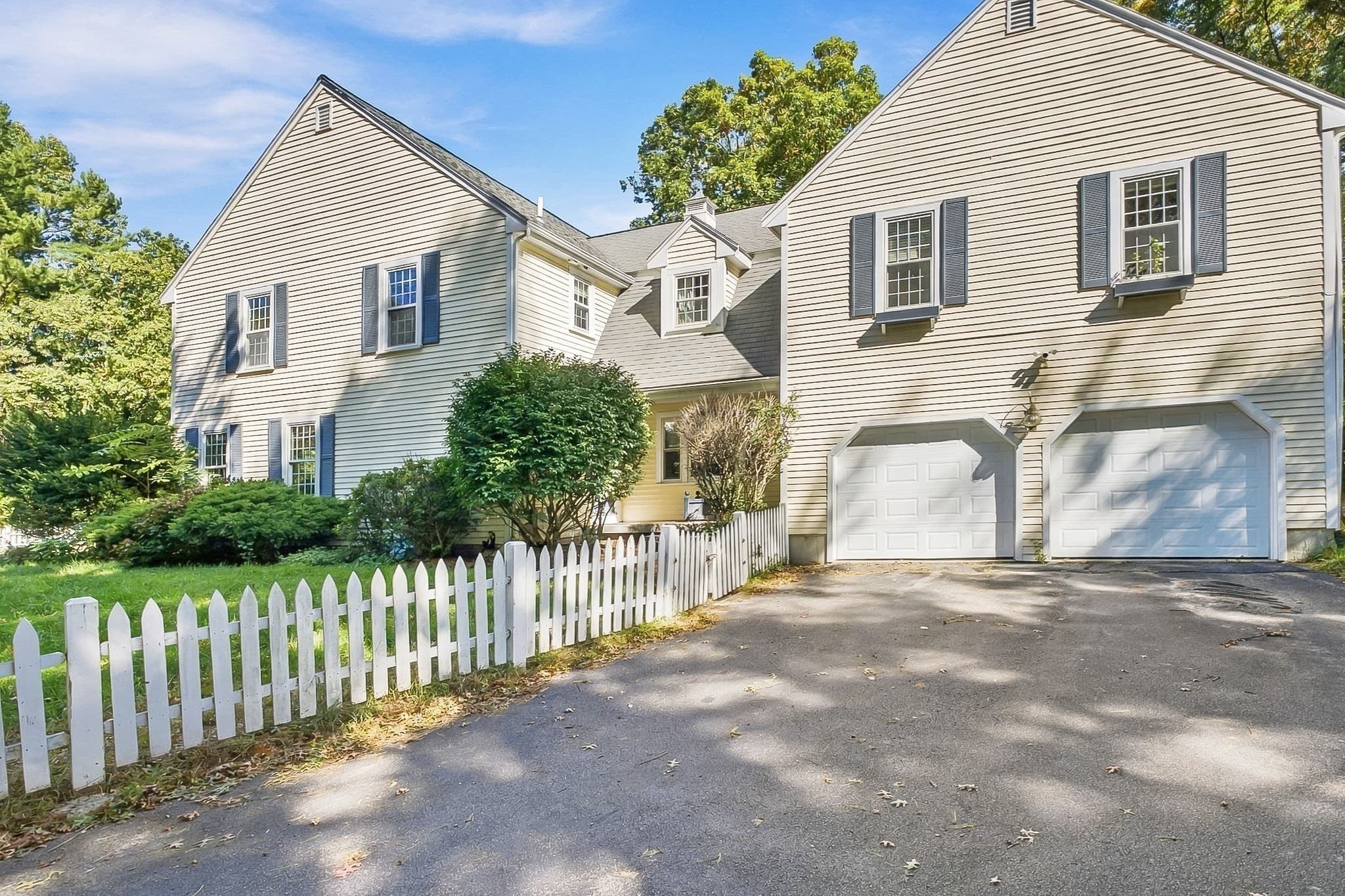 76 Carroll Dr, Foxboro MA 02035