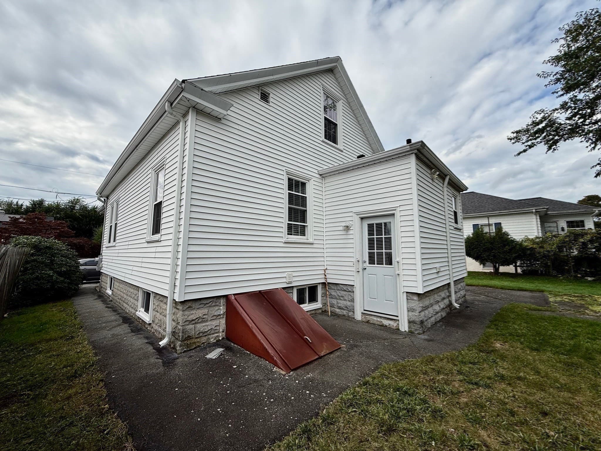 Single Family Residence at 17 Raymond St, East Providence RI 02914, East Providence, photo 27 of 29