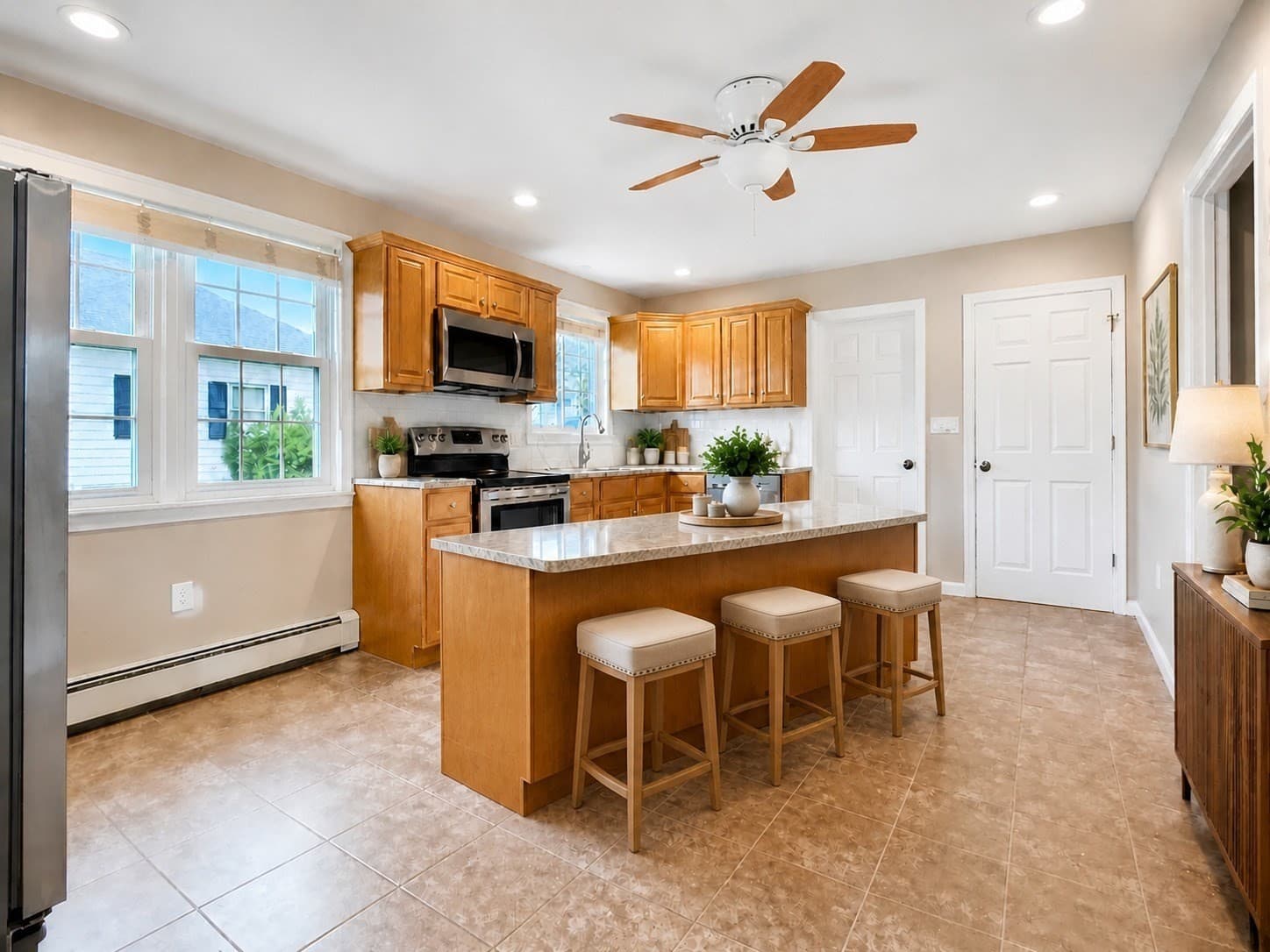 Single Family Residence at 17 Raymond St, East Providence RI 02914, East Providence, photo 5 of 29