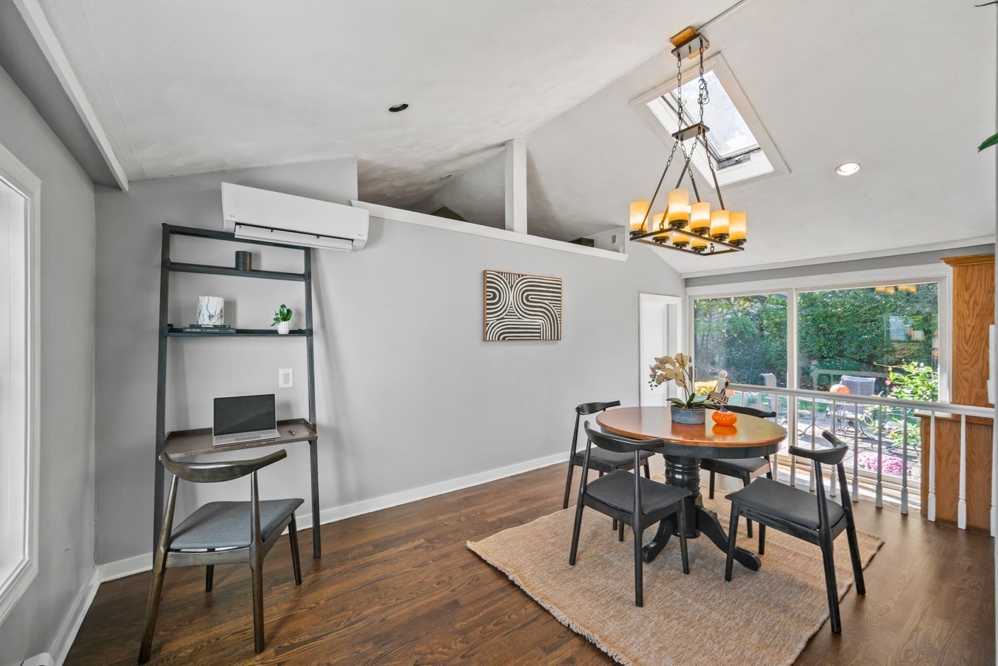Single Family Residence at 21 Hillcrest Road, Marlborough MA 01752, Marlborough, photo 10 of 26