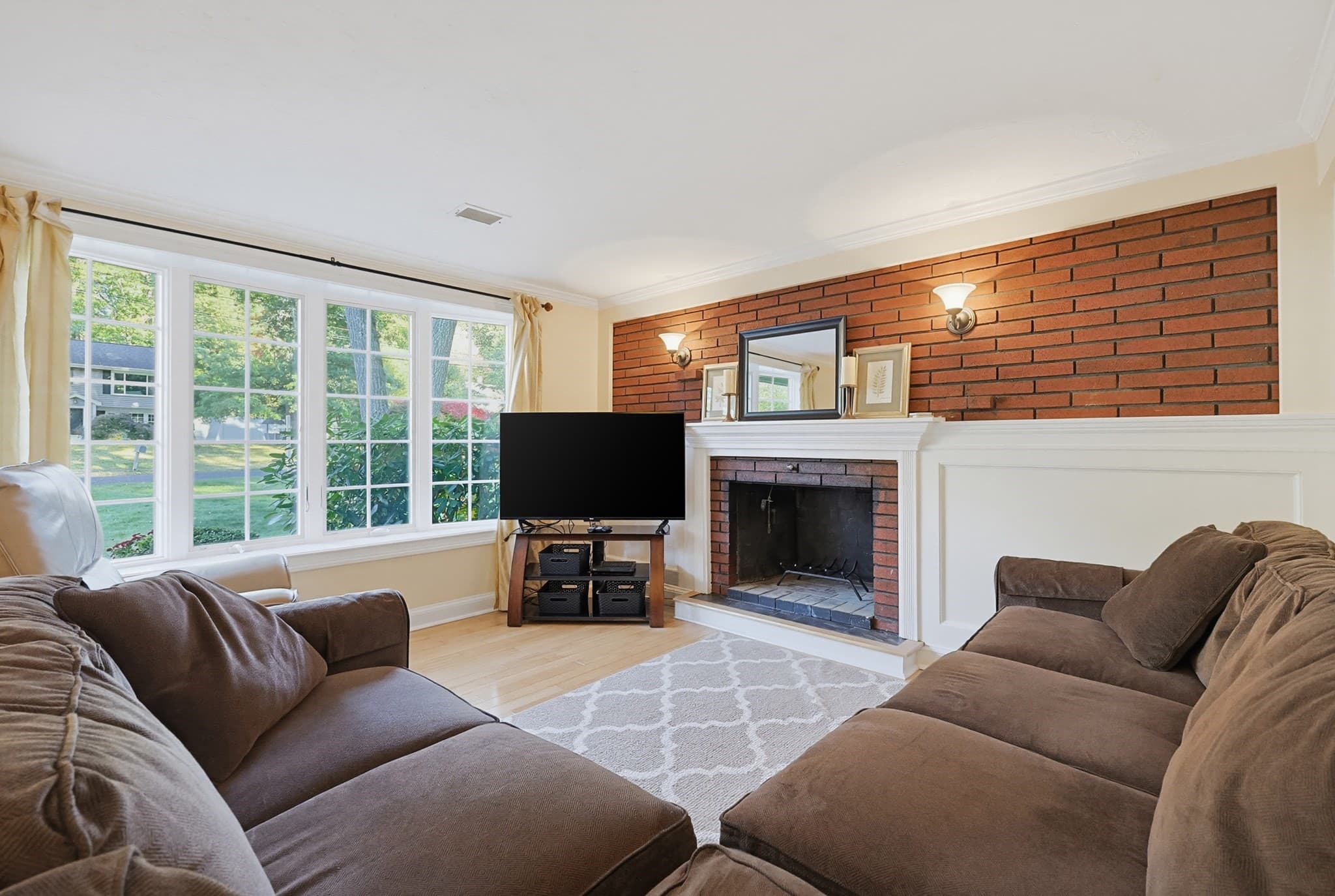 Single Family Residence at 38 Ledgewood Rd, Framingham MA 01701, Framingham, photo 29 of 35