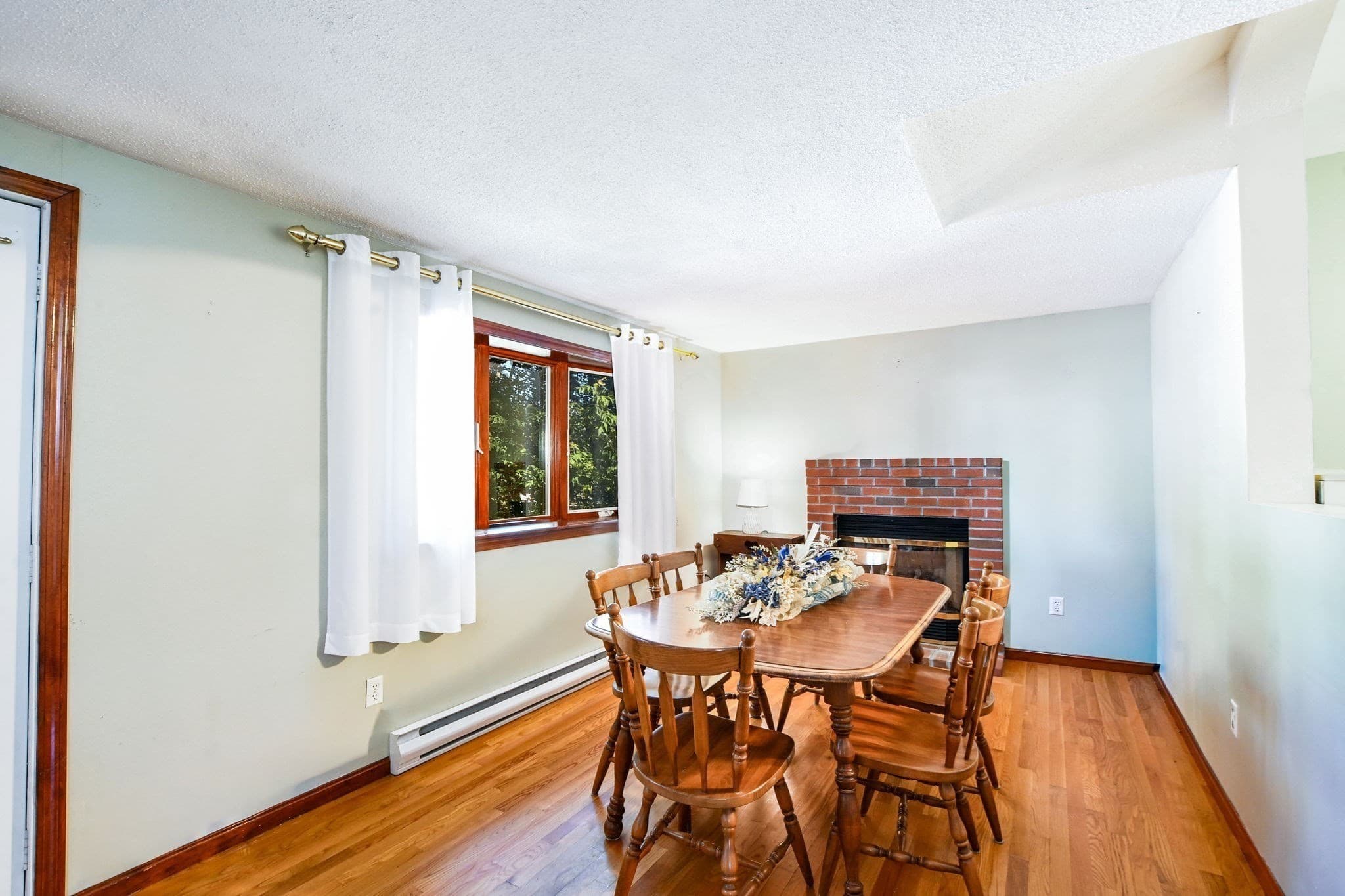 Single Family Residence at 18 Lakeside Ave, Weymouth MA 02189, Weymouth, photo 10 of 19