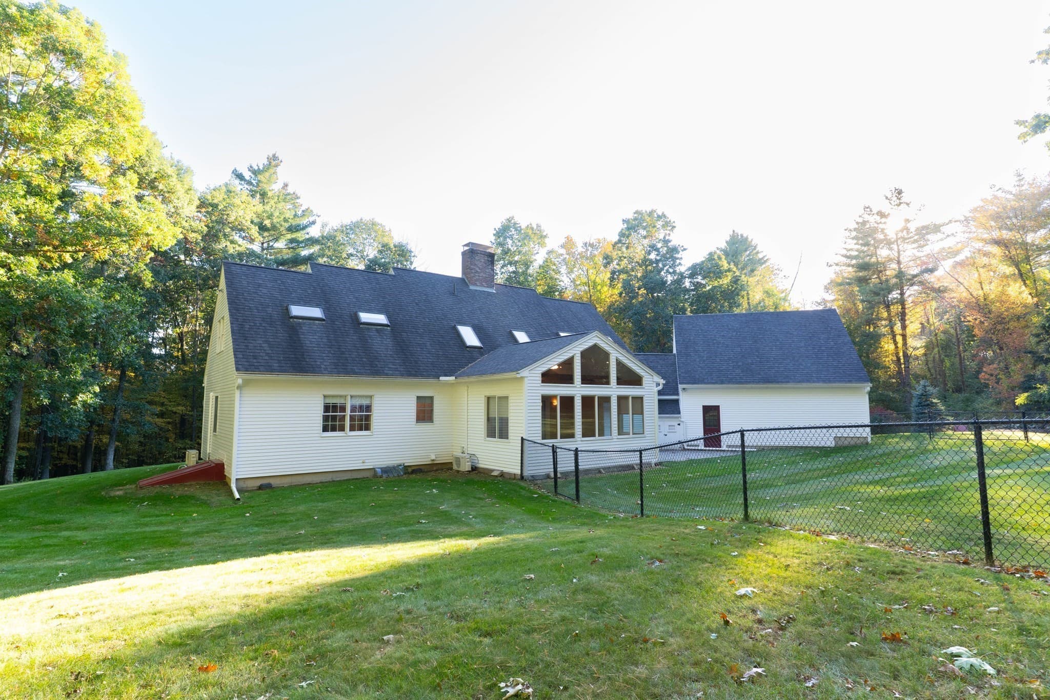 Single Family Residence at 80 Old East Brookfield Rd, North Brookfield MA 01535, North Brookfield, photo 7 of 37