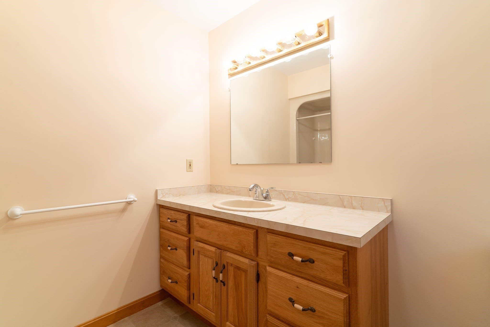 Single Family Residence at 80 Old East Brookfield Rd, North Brookfield MA 01535, North Brookfield, photo 20 of 37