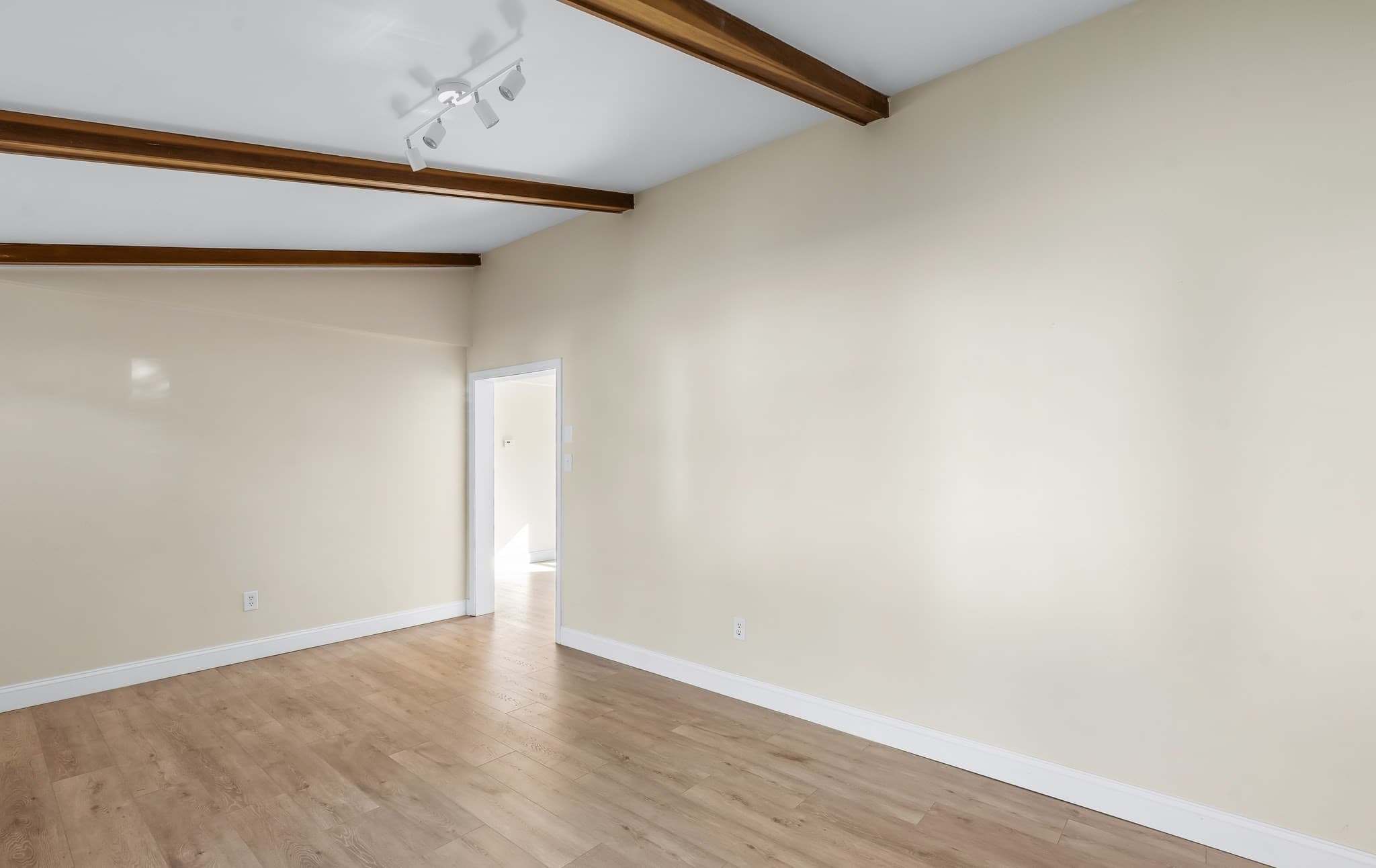 Single Family Residence at 150 Everett Ave, Athol MA 01331, Athol, photo 5 of 26