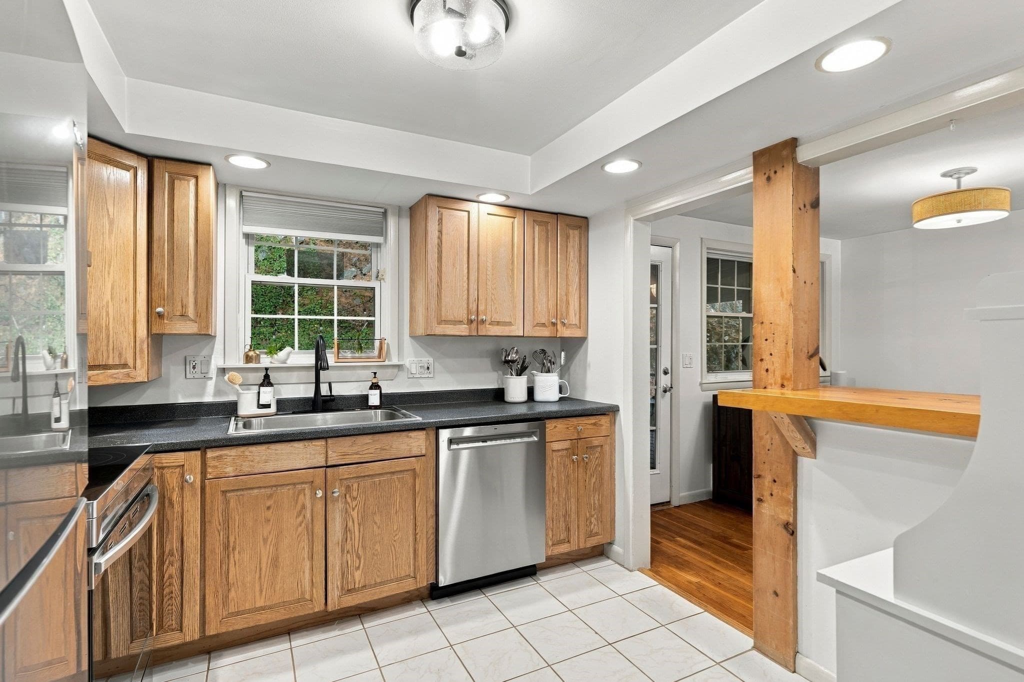 Single Family Residence at 18 Forest St, Wakefield MA 01880, Wakefield, photo 13 of 40