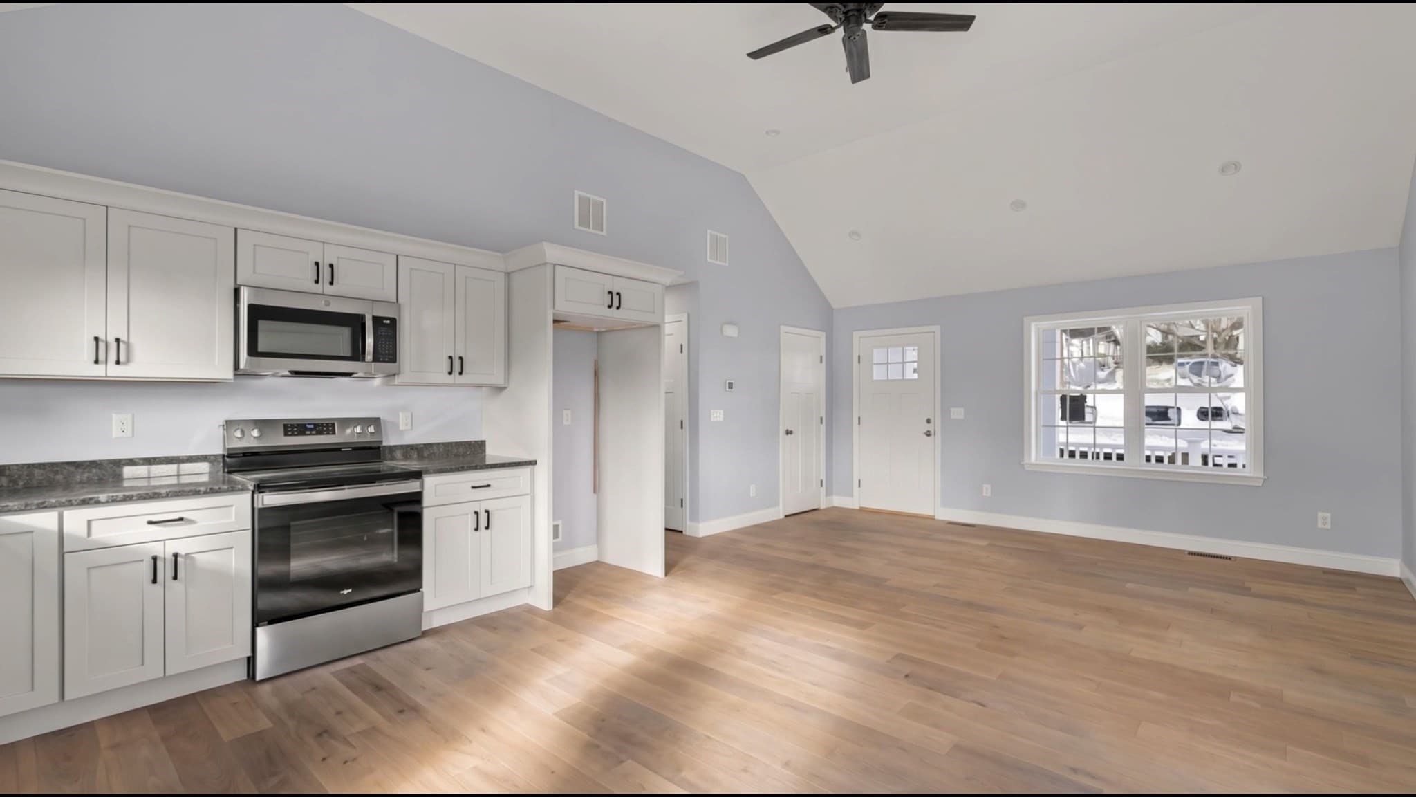 Single Family Residence at 51 Maple Springs Rd, Wareham MA 02571, Wareham, photo 4 of 11