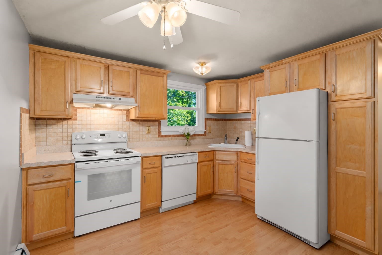 Condominium at 137 John A Dunn Memorial Dr # 6, Rockland MA 02370, Rockland, photo 2 of 24