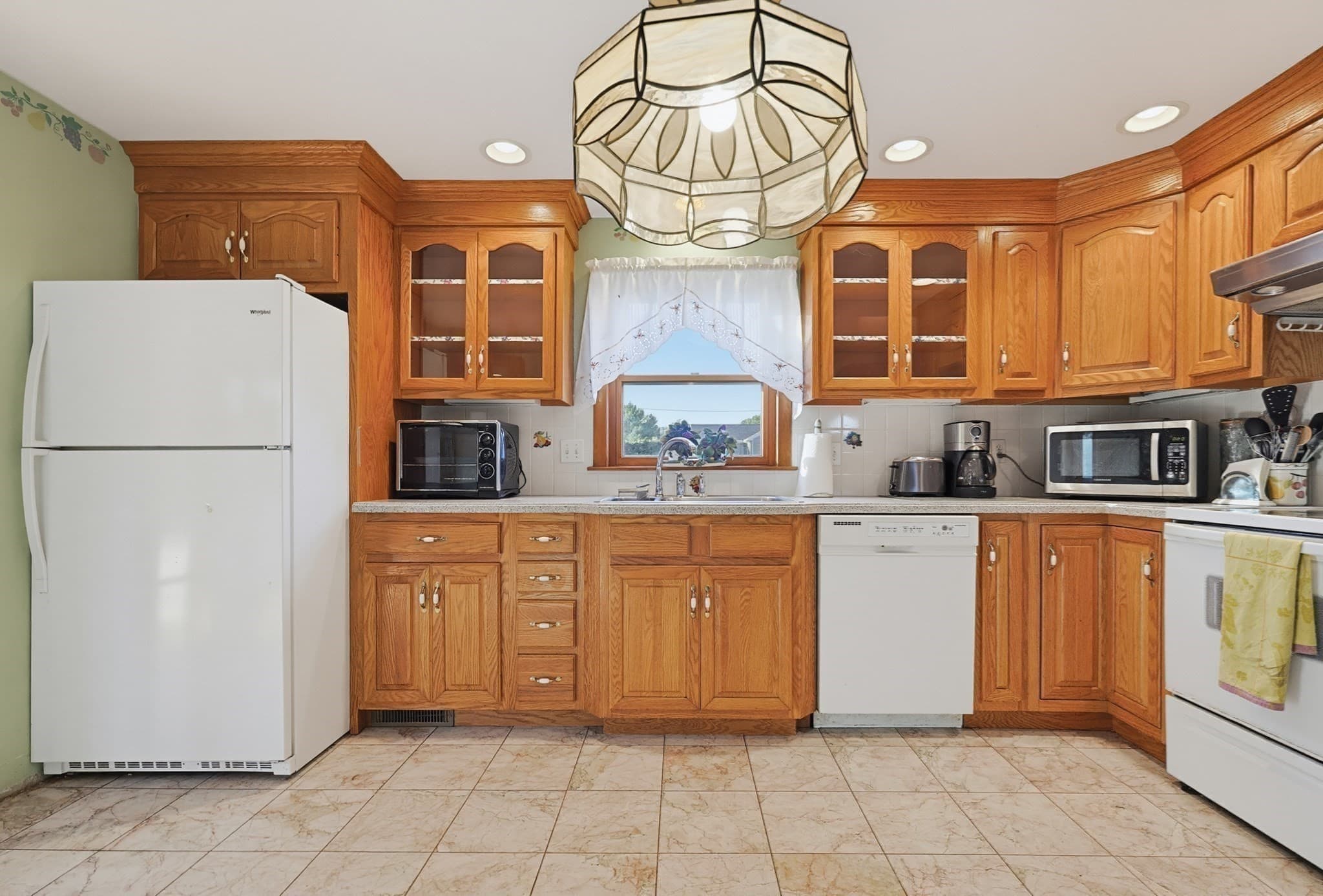 Single Family Residence at 35 Matthies St, Beverly MA 01915, Beverly, photo 13 of 32