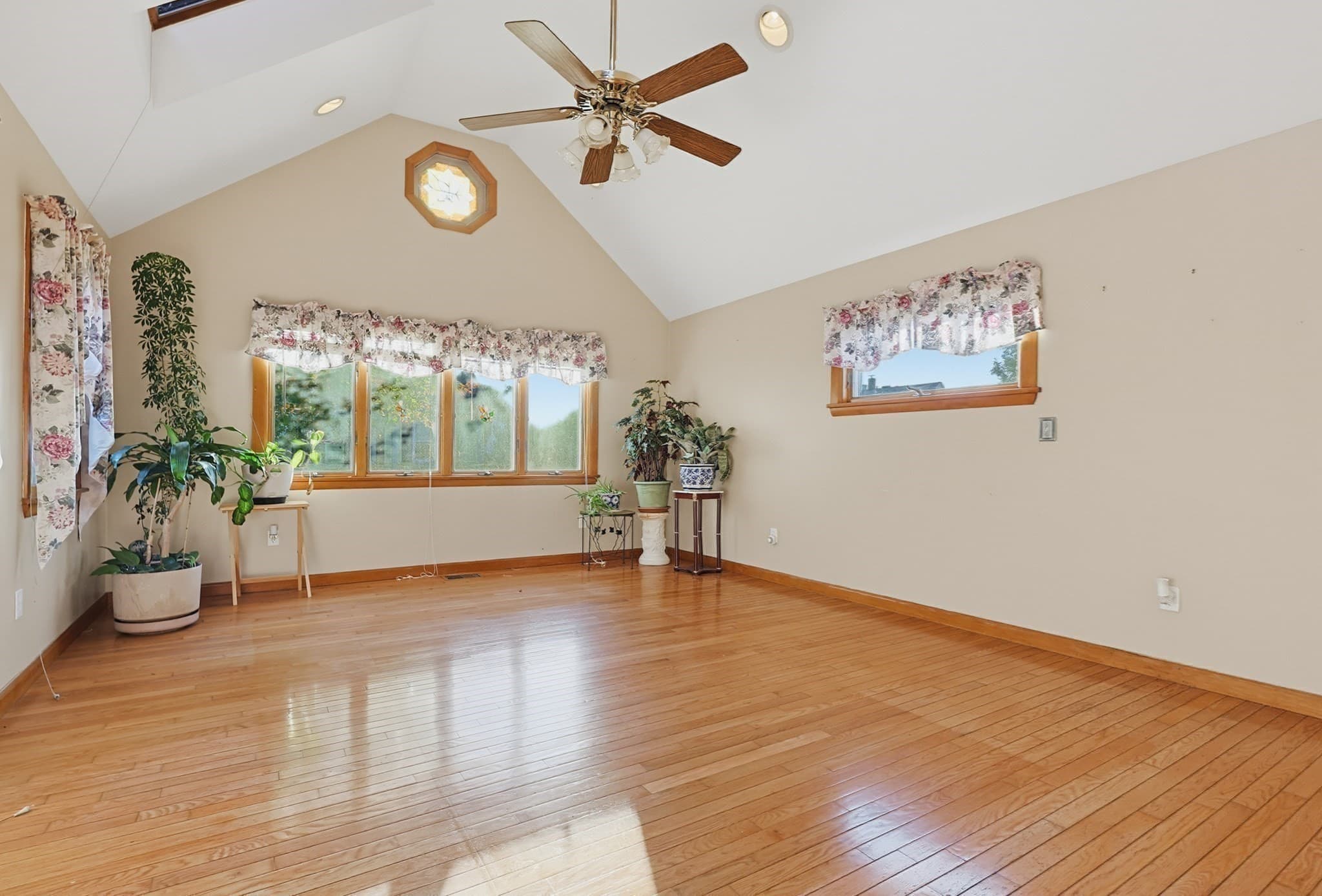 Single Family Residence at 35 Matthies St, Beverly MA 01915, Beverly, photo 11 of 32