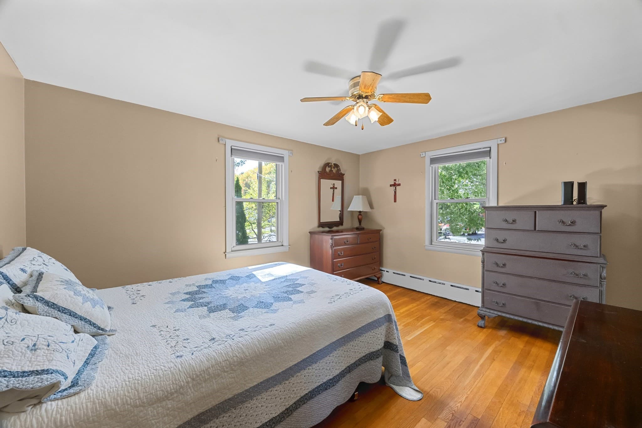 Single Family Residence at 26 Crowningshield Rd, Worcester MA 01604, Worcester, photo 17 of 36