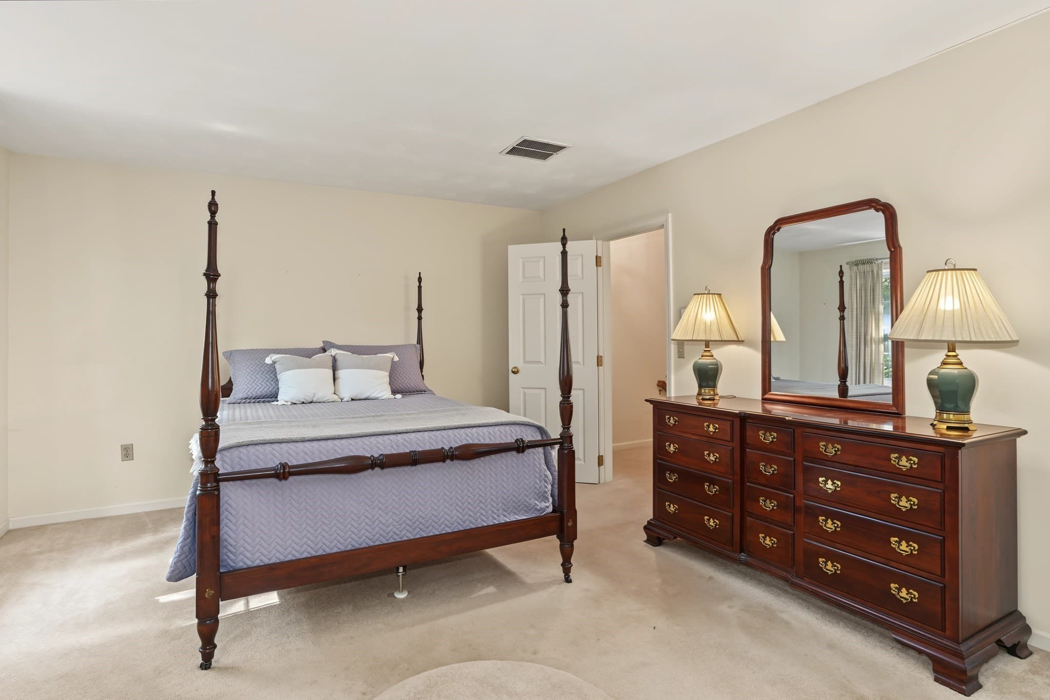 Condominium at 153 Laurelwood Drive # 153, Hopedale MA 01747, Hopedale, photo 24 of 38