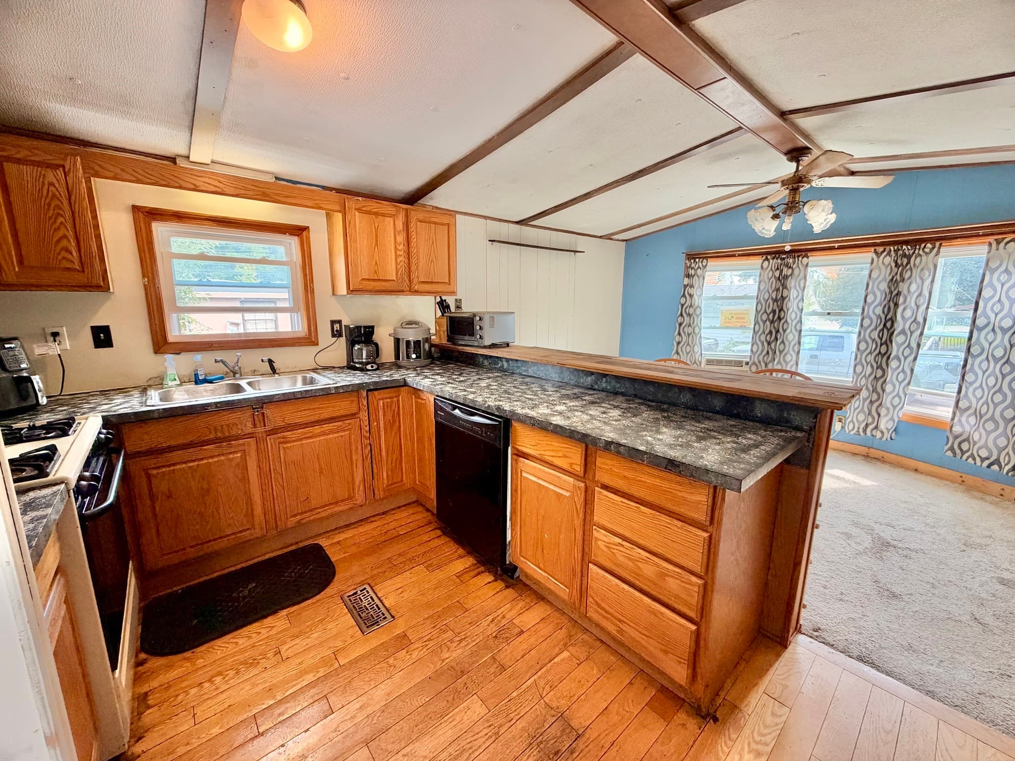 Mobile Home at 868 Southampton Rd # 25, Westfield MA 01085, Westfield, photo 6 of 19
