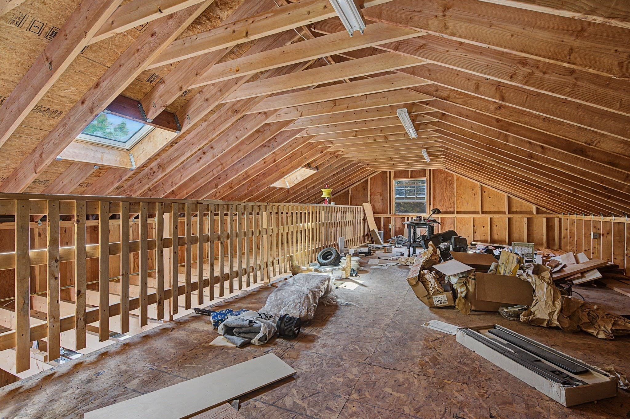 Single Family Residence at 141 Pomeroy Meadow Road, Southampton MA 01073, Southampton, photo 7 of 39