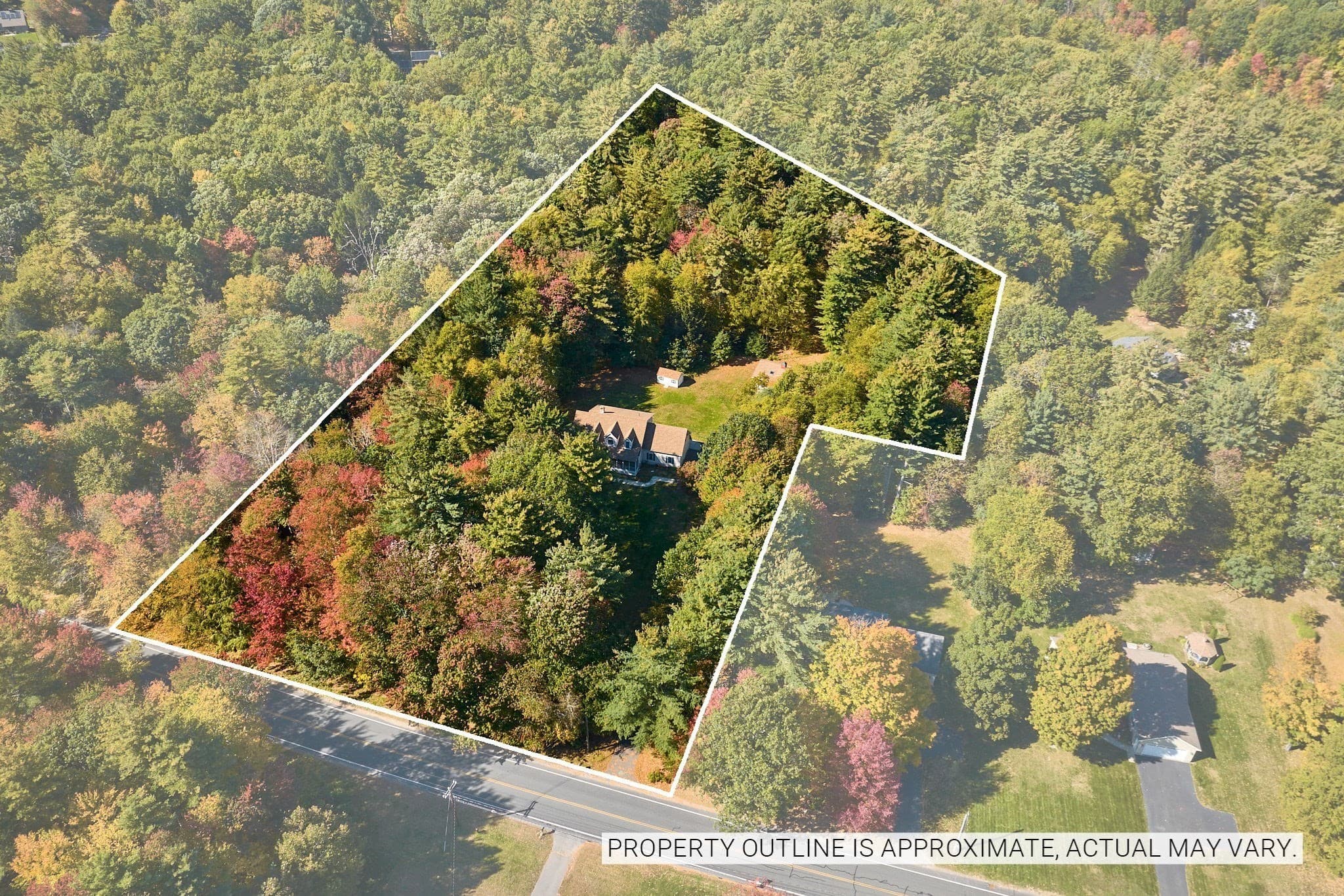 Single Family Residence at 141 Pomeroy Meadow Road, Southampton MA 01073, Southampton, photo 10 of 39