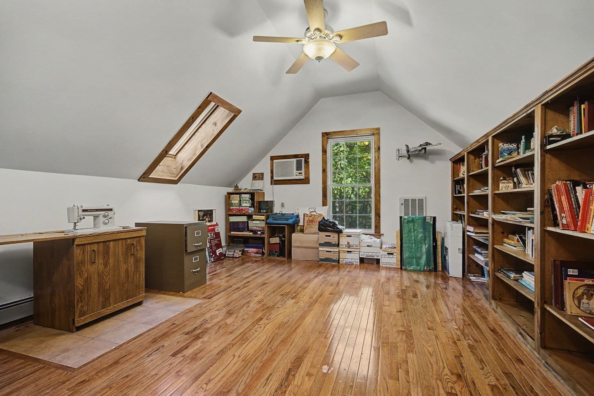 Single Family Residence at 141 Pomeroy Meadow Road, Southampton MA 01073, Southampton, photo 25 of 39