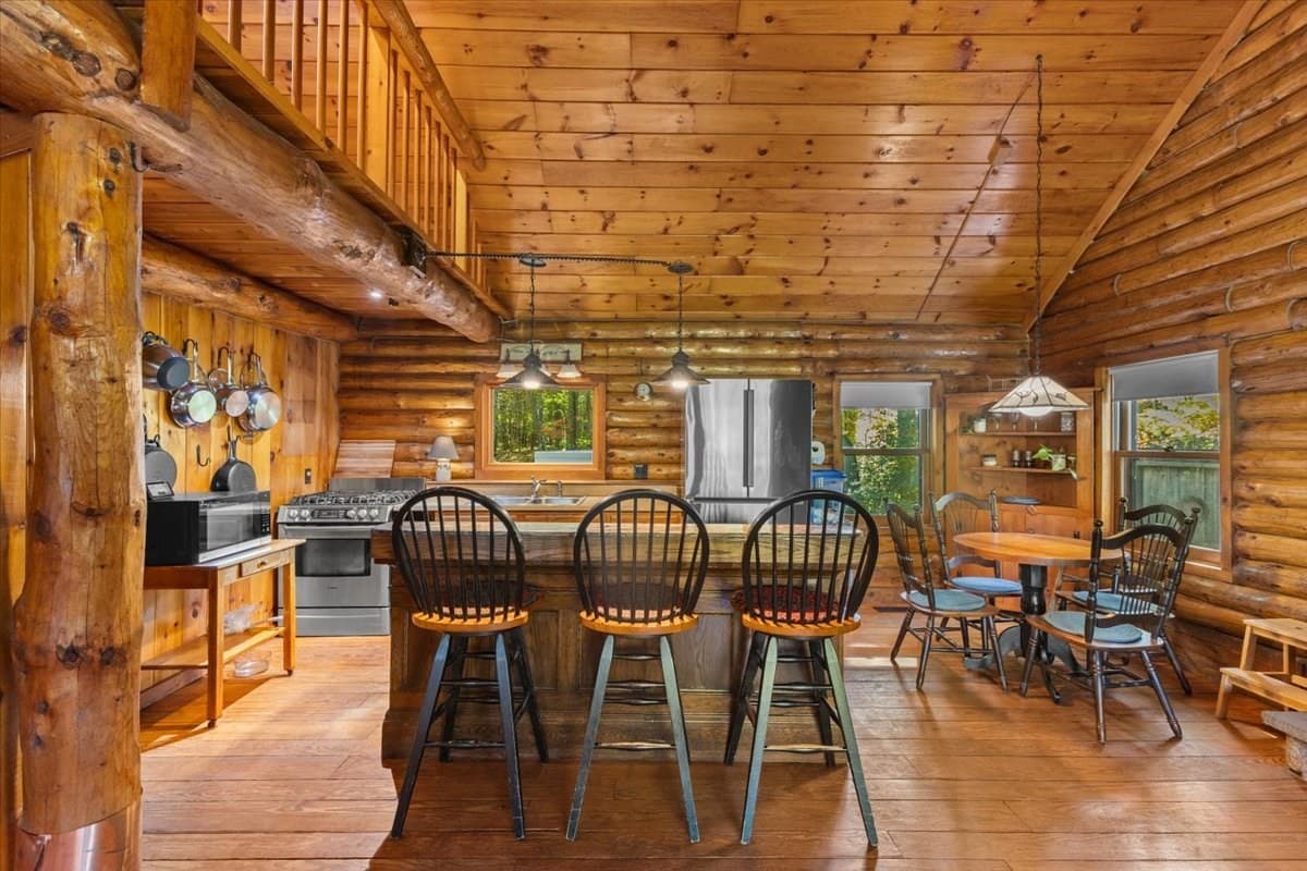 Equestrian at 127 Mendon St, Bellingham MA 02019, Bellingham, photo 15 of 40