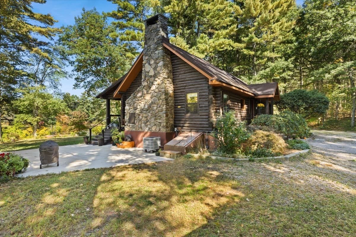 Equestrian at 127 Mendon St, Bellingham MA 02019, Bellingham, photo 40 of 40