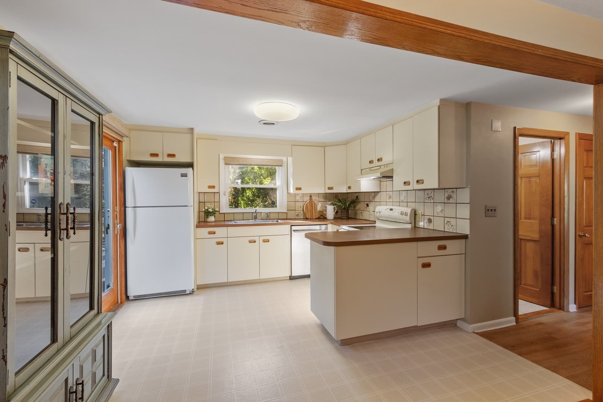 Single Family Residence at 390 North Rd, Bedford MA 01730, Bedford, photo 12 of 40