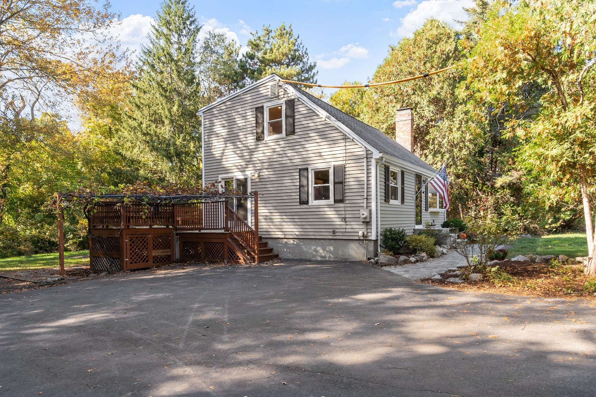 Single Family Residence at 390 North Rd, Bedford MA 01730, Bedford, photo 3 of 40