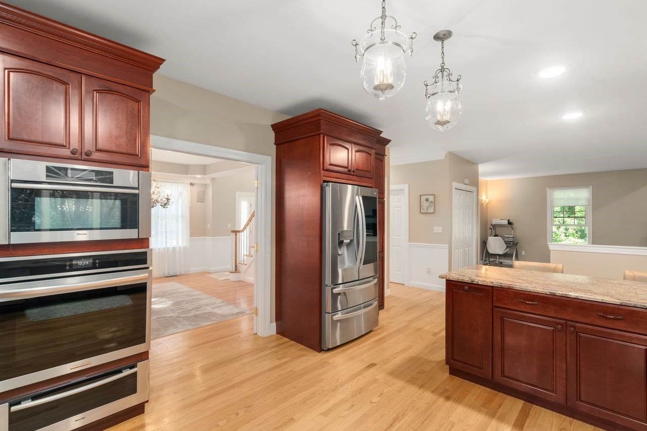 Single Family Residence at 20 Fern Brook Cir, Canton MA 02021, Canton, photo 8 of 41