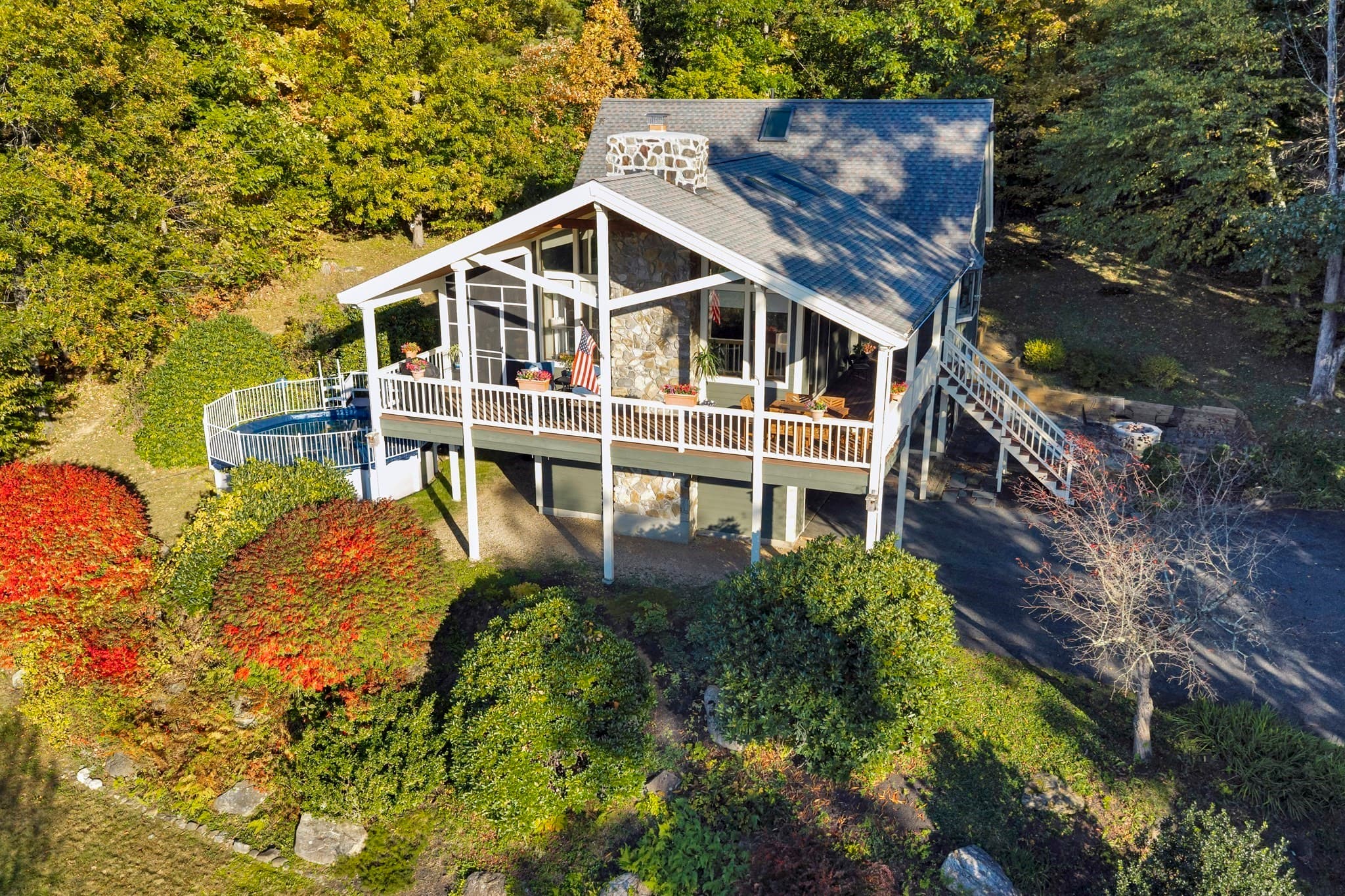 Single Family Residence at 42 Streeter Rd, Sturbridge MA 01518, Sturbridge, photo 2 of 42