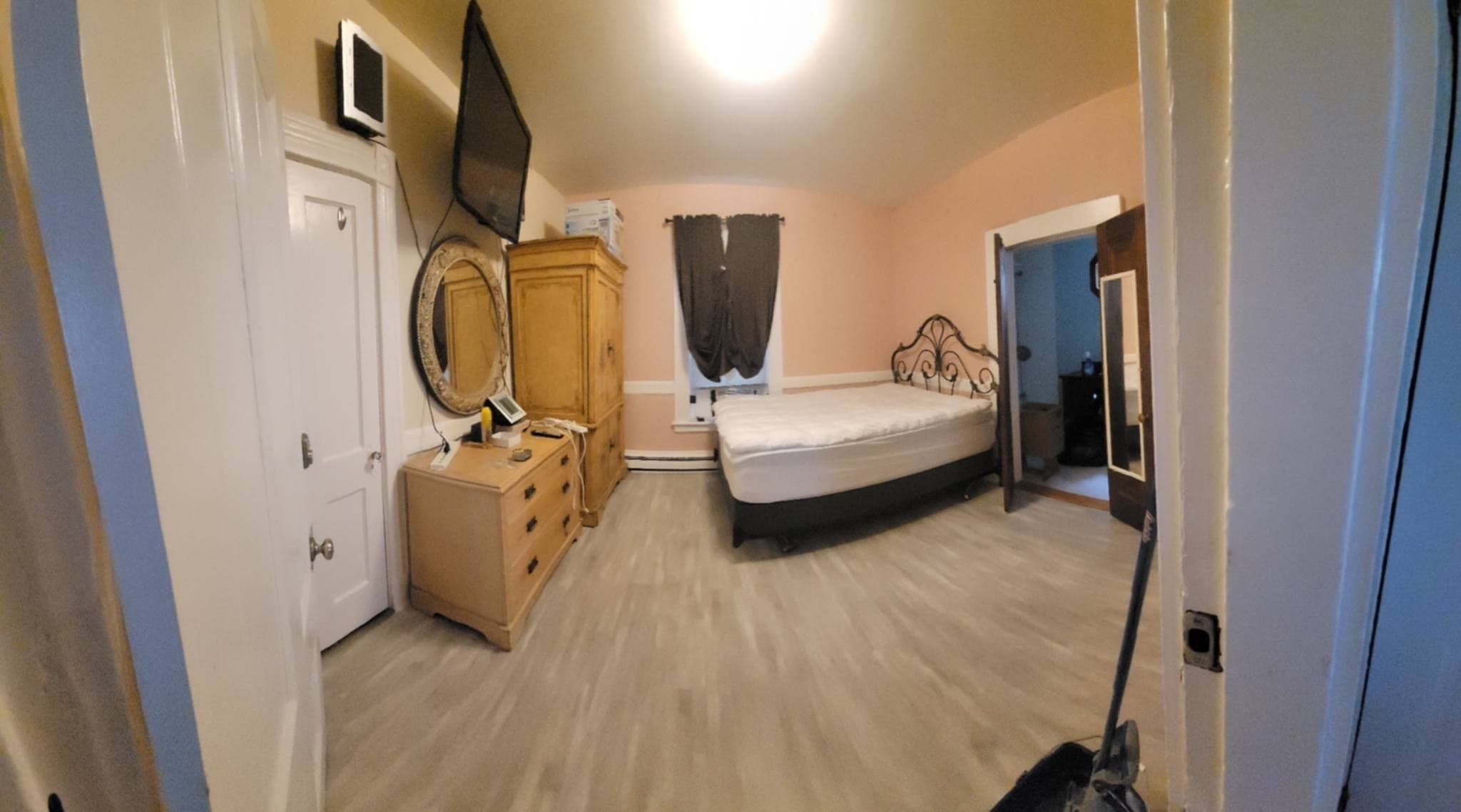 Condominium at 17 Broad # 1, Lynn MA 01902, Lynn, photo 2 of 6