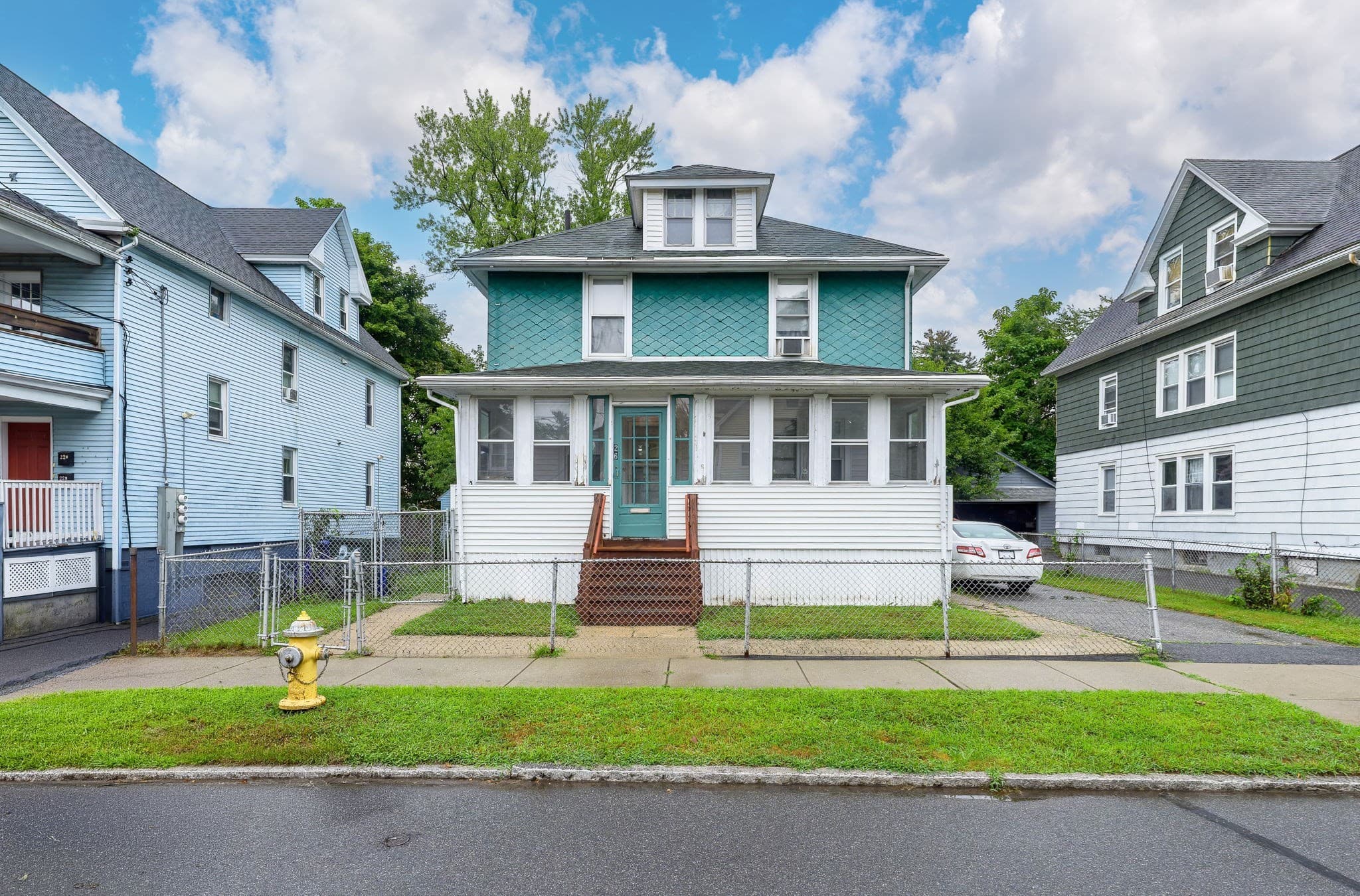 Single Family Residence at 26 Denton Cir, Springfield MA 01104, Springfield, photo 2 of 34